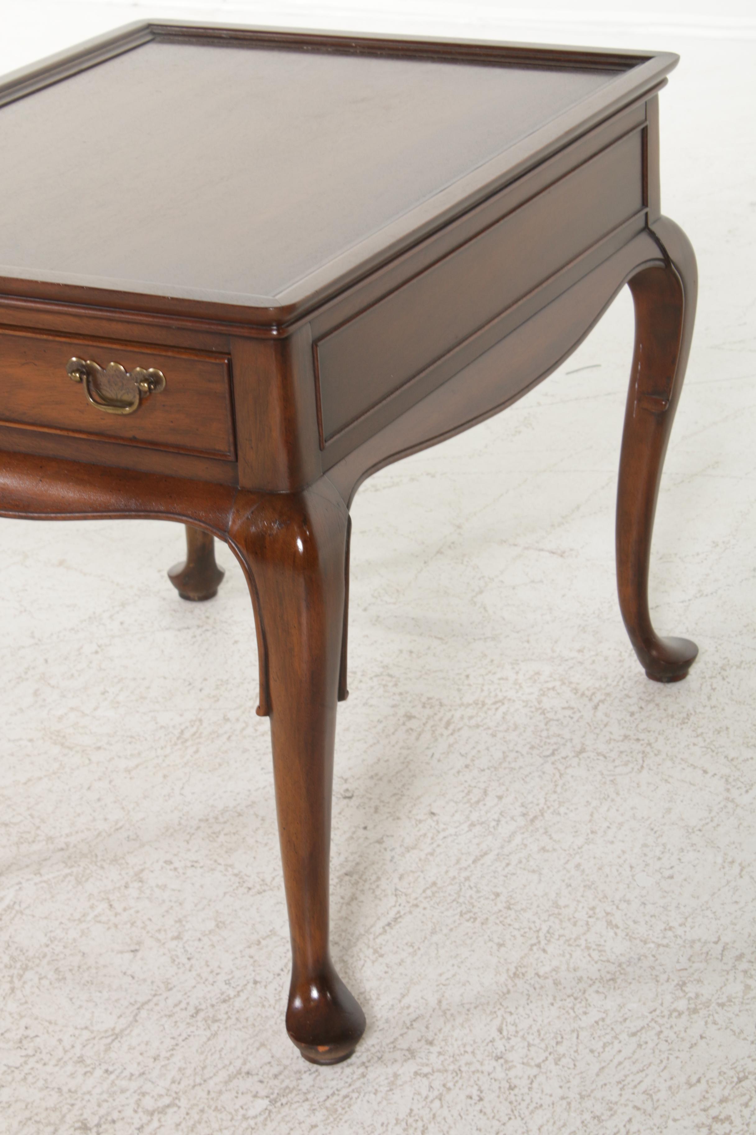 Hekman Walnut Side Table, Vintage