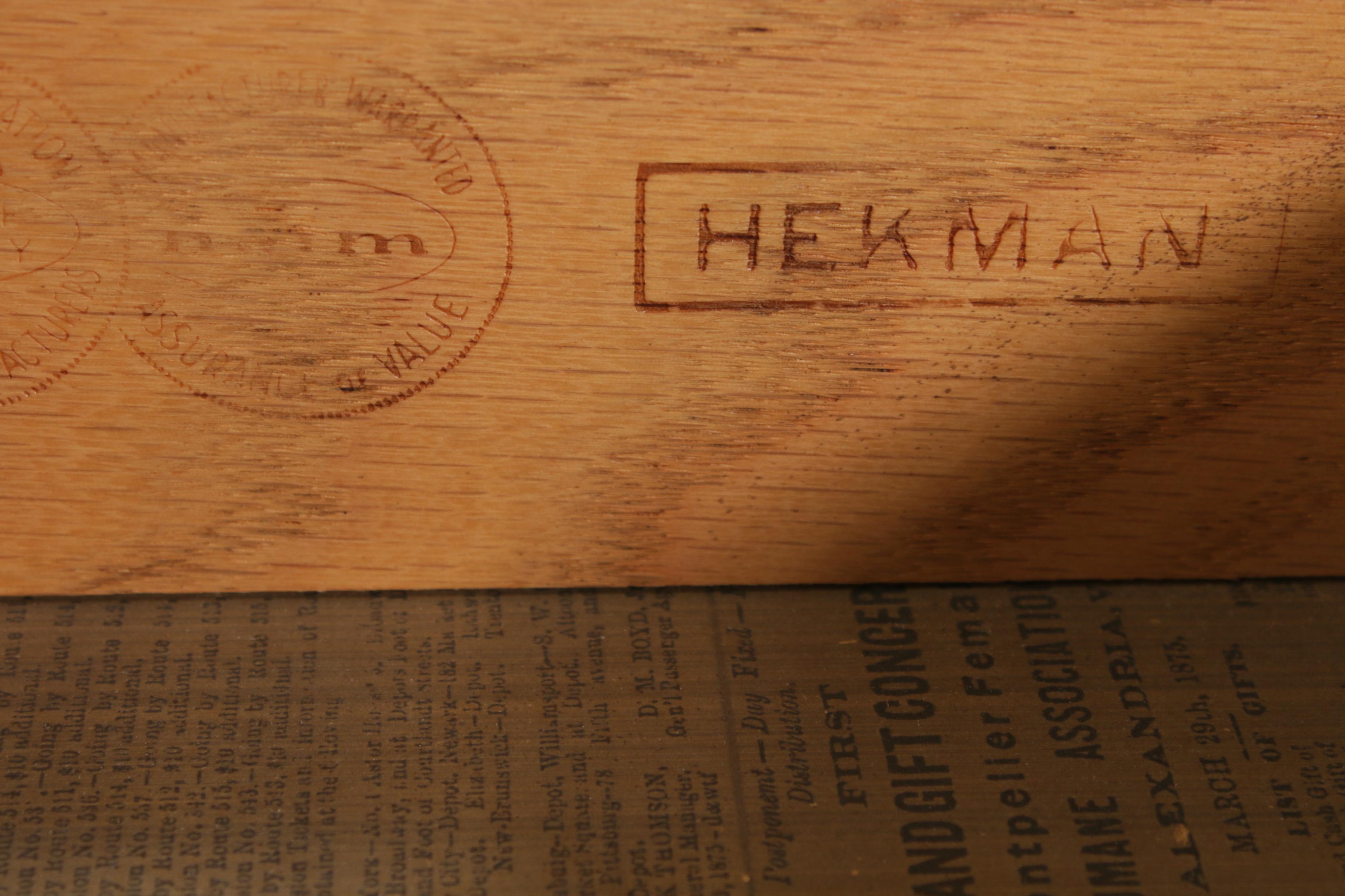 Hekman Walnut Side Table, Vintage