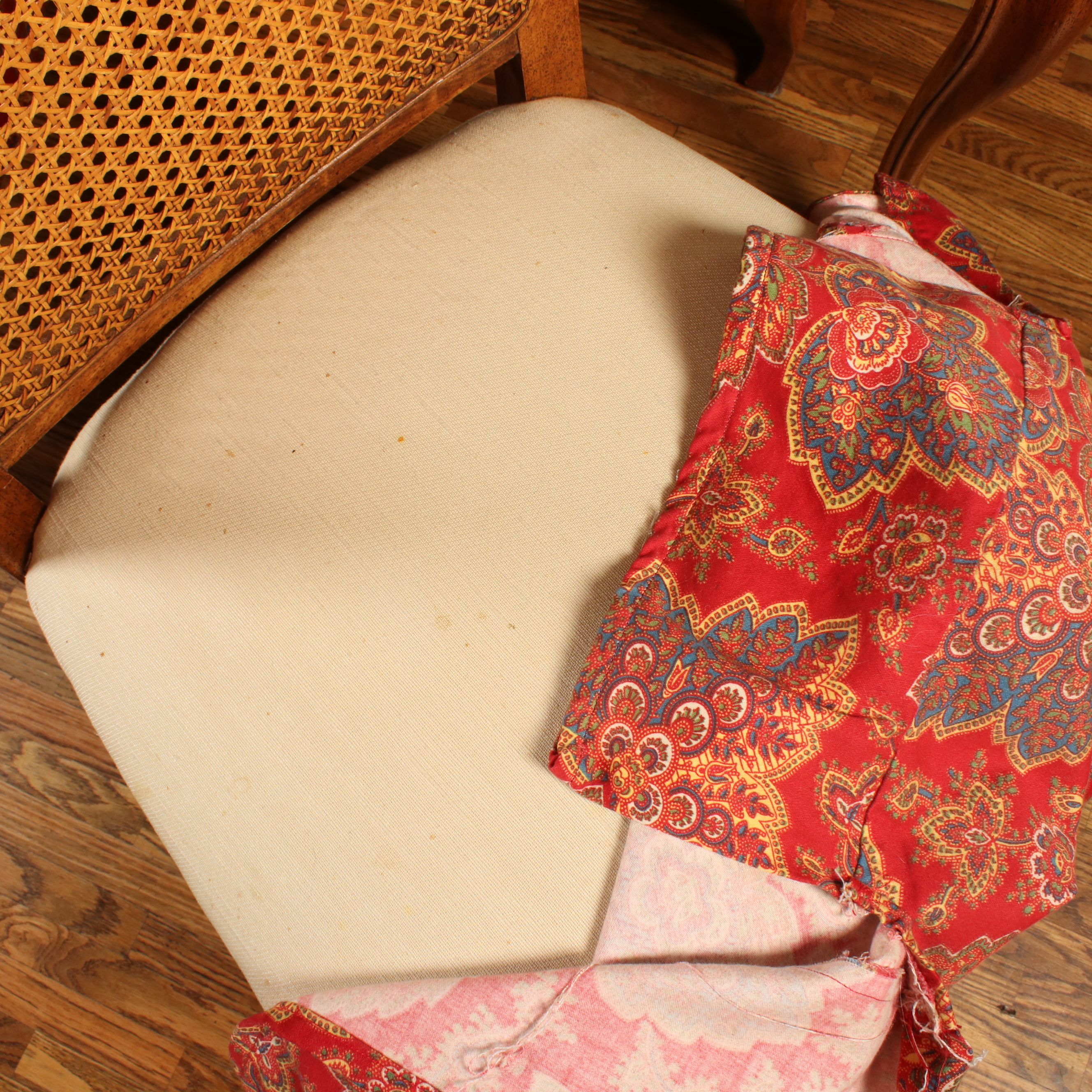 Drexel Heritage "Cabernet" Dining Table and Chairs, Late 20th Century