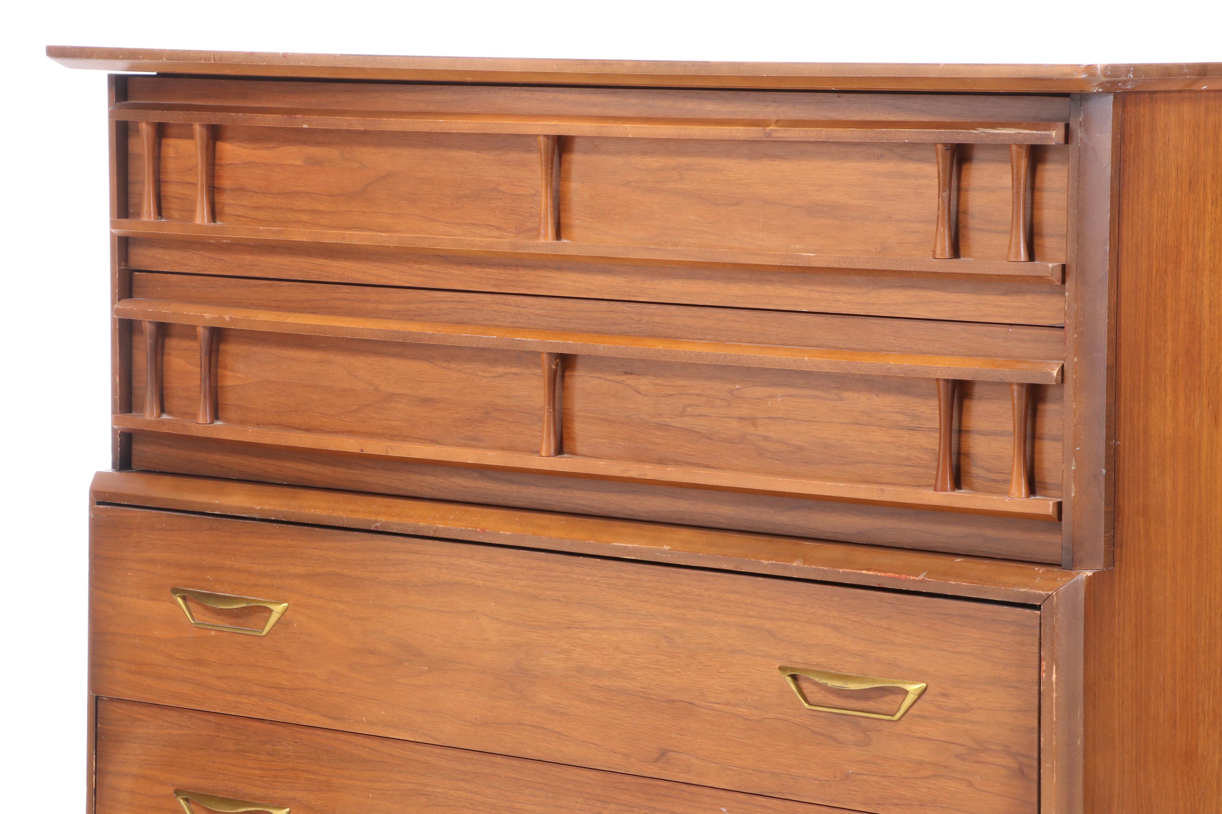 Mid Century Modern Walnut Chest of Drawers