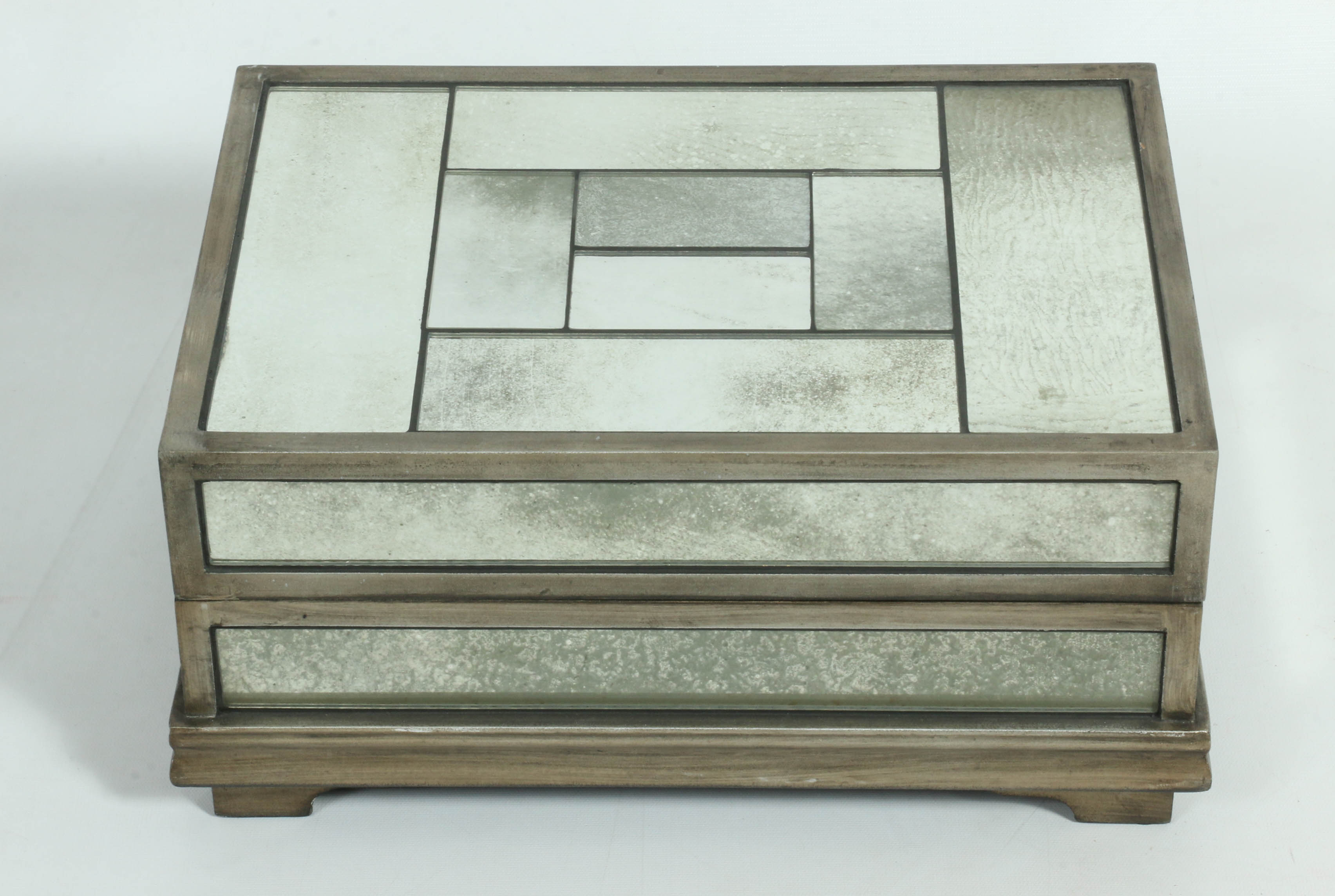 Modern Decor Including Mirrored Dresser Box, Inlaid Containers & Polished Horns