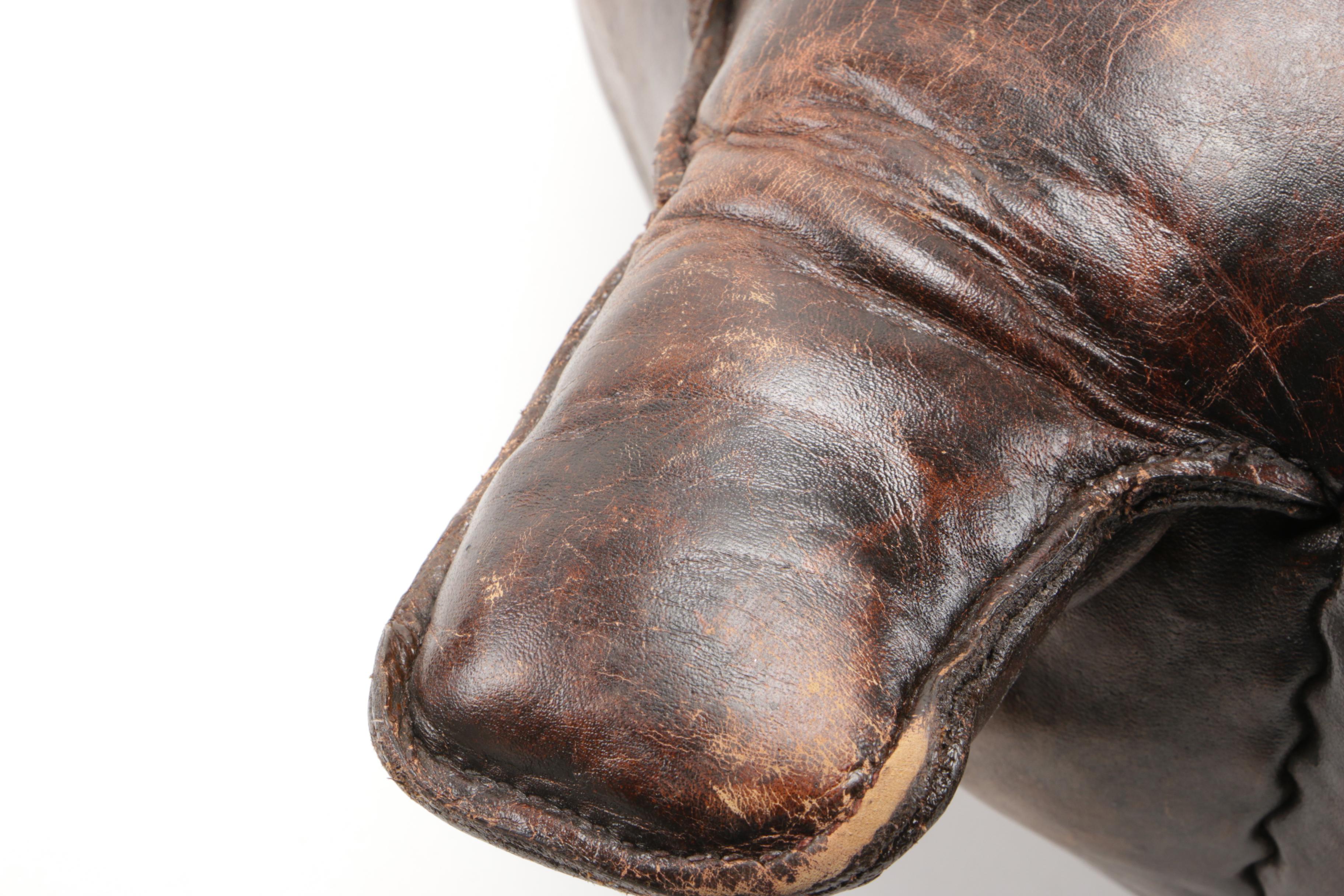 English Leather Turtle-Form Ottoman, Mid to Late 20th Century