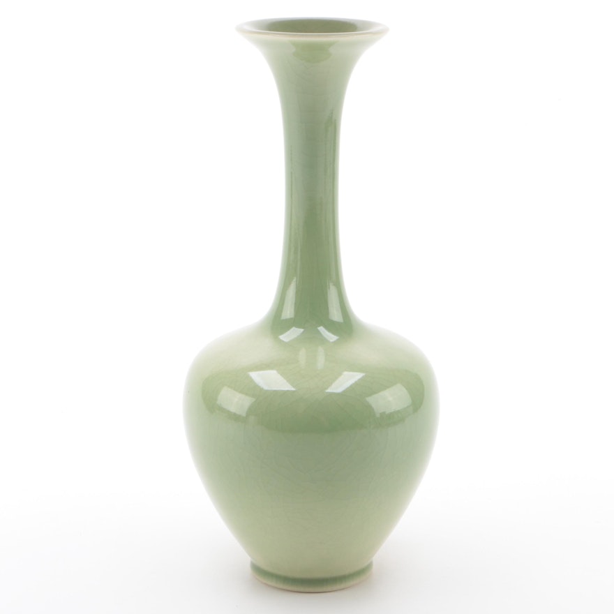 Rookwood Pottery High Gloss Pistachio Green Glaze Bud Vase, 1940s