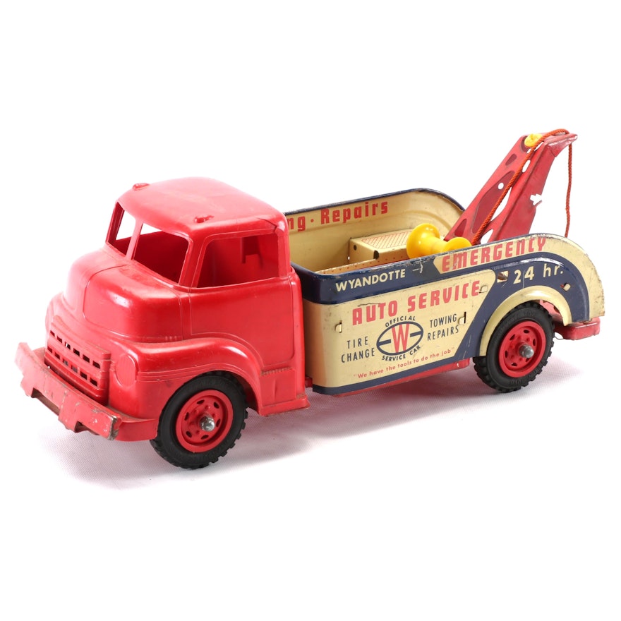 Wyandotte Emergency Auto Service Tin Lithograph and Plastic Wrecker Tow Truck
