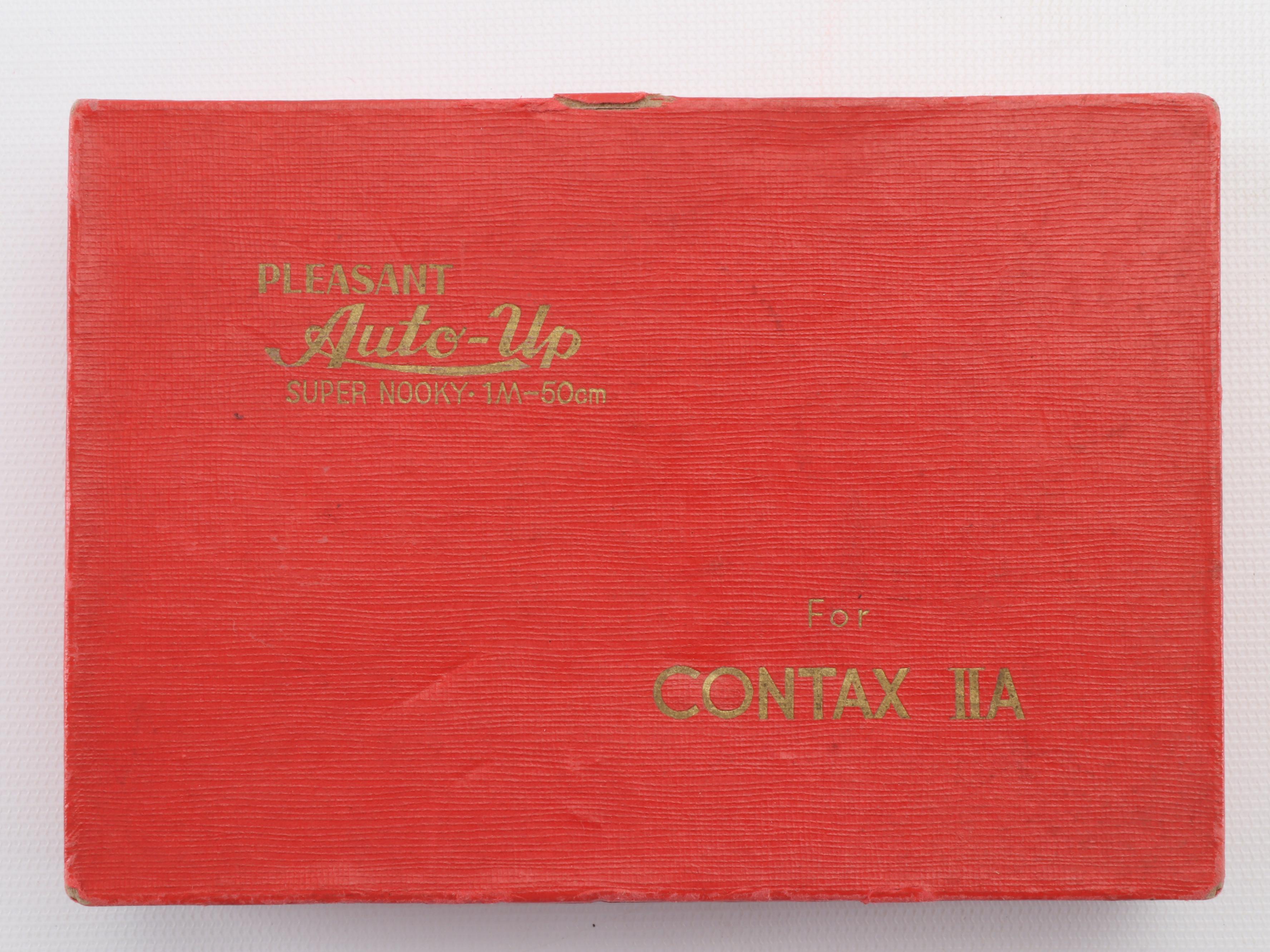 Zeiss Ikon VEB Contax D with Carl Zeiss Jena red T* Biotar 2/58mm  Accessories