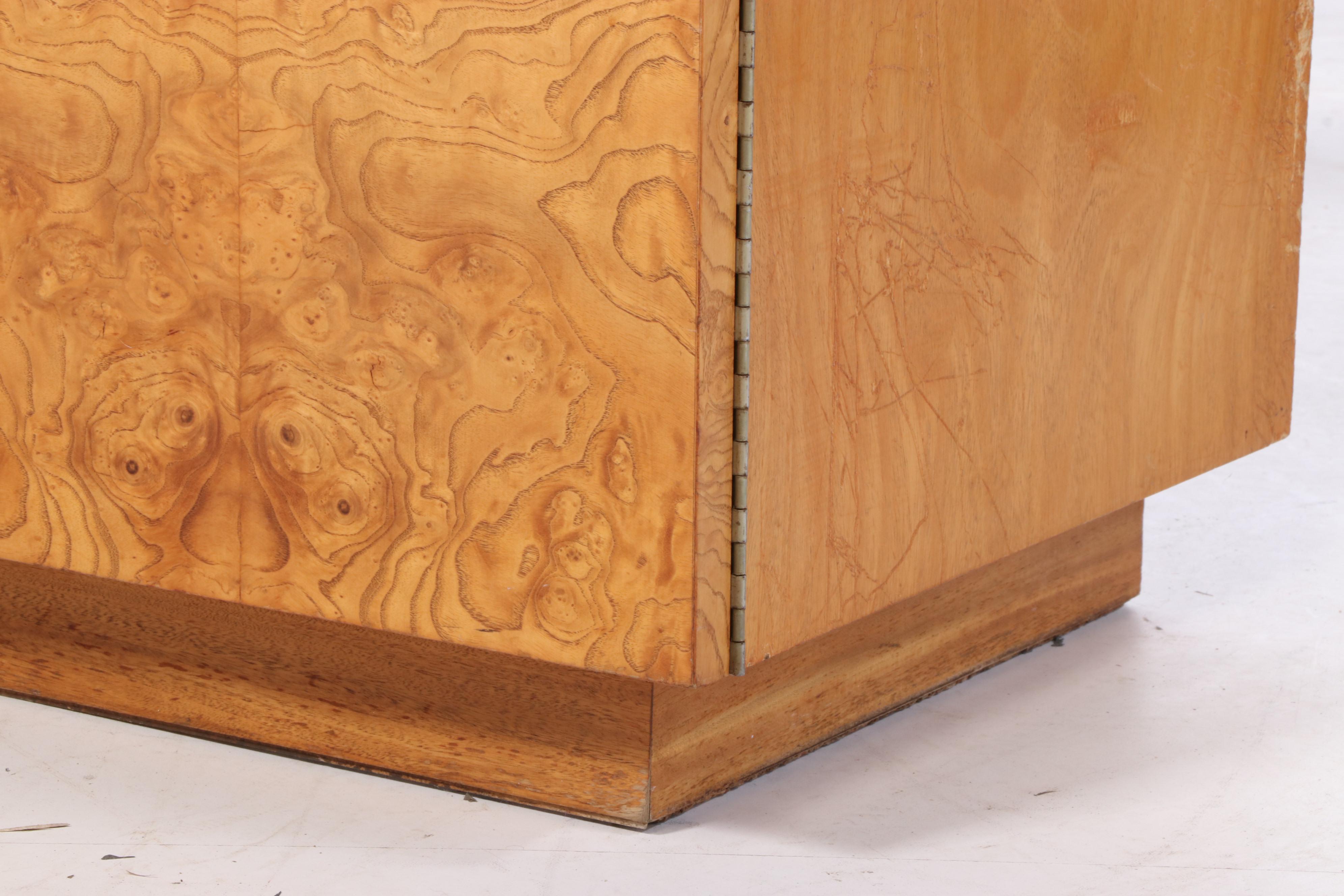 Lane Furniture Mid Century Modern Olive Ash Burl China Cabinet