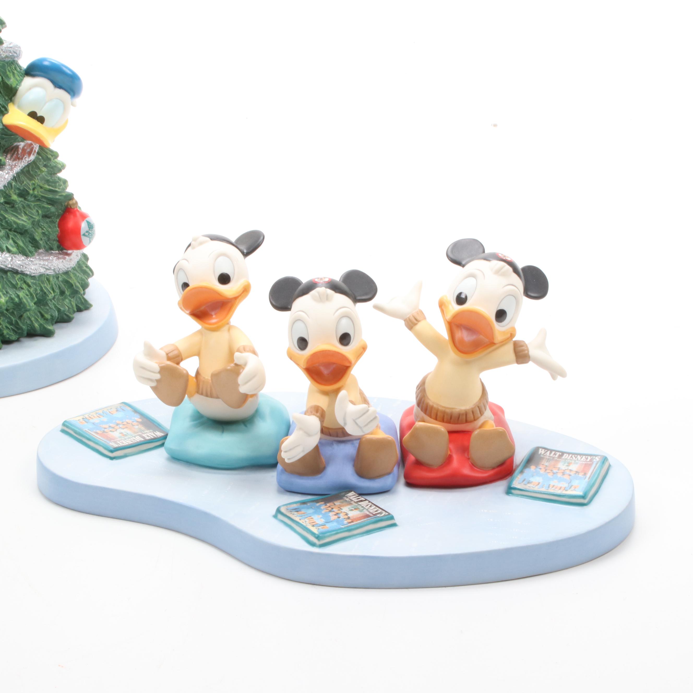 Walt Disney Collection "Holiday Hat Trick" Figurines