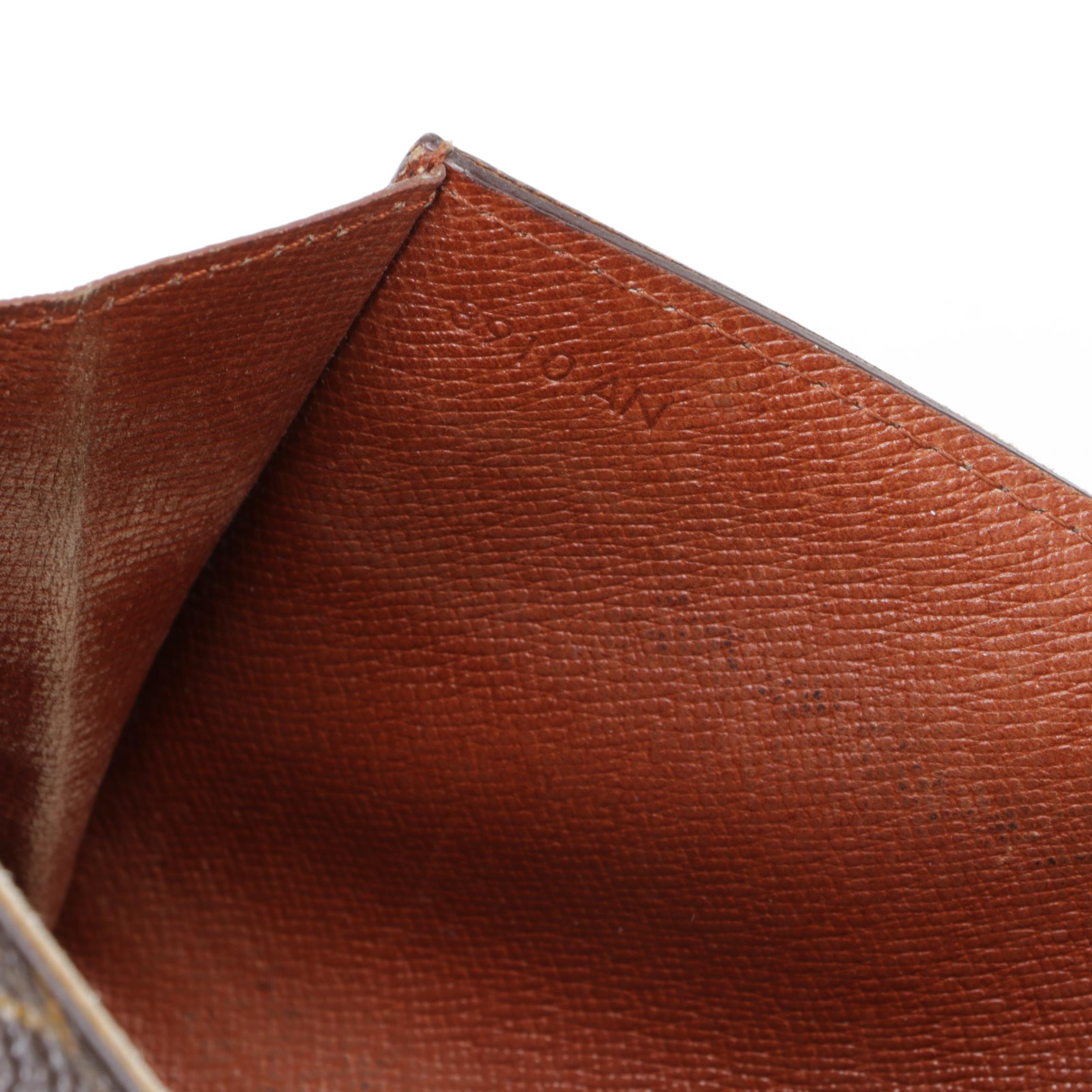 Louis Vuitton Monogram Canvas Sarah Wallet