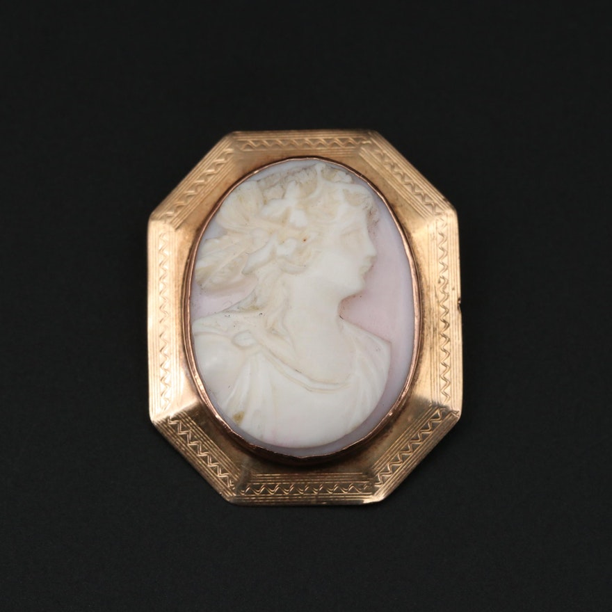Vintage 10K Gold Conch Shell Carved Cameo Brooch