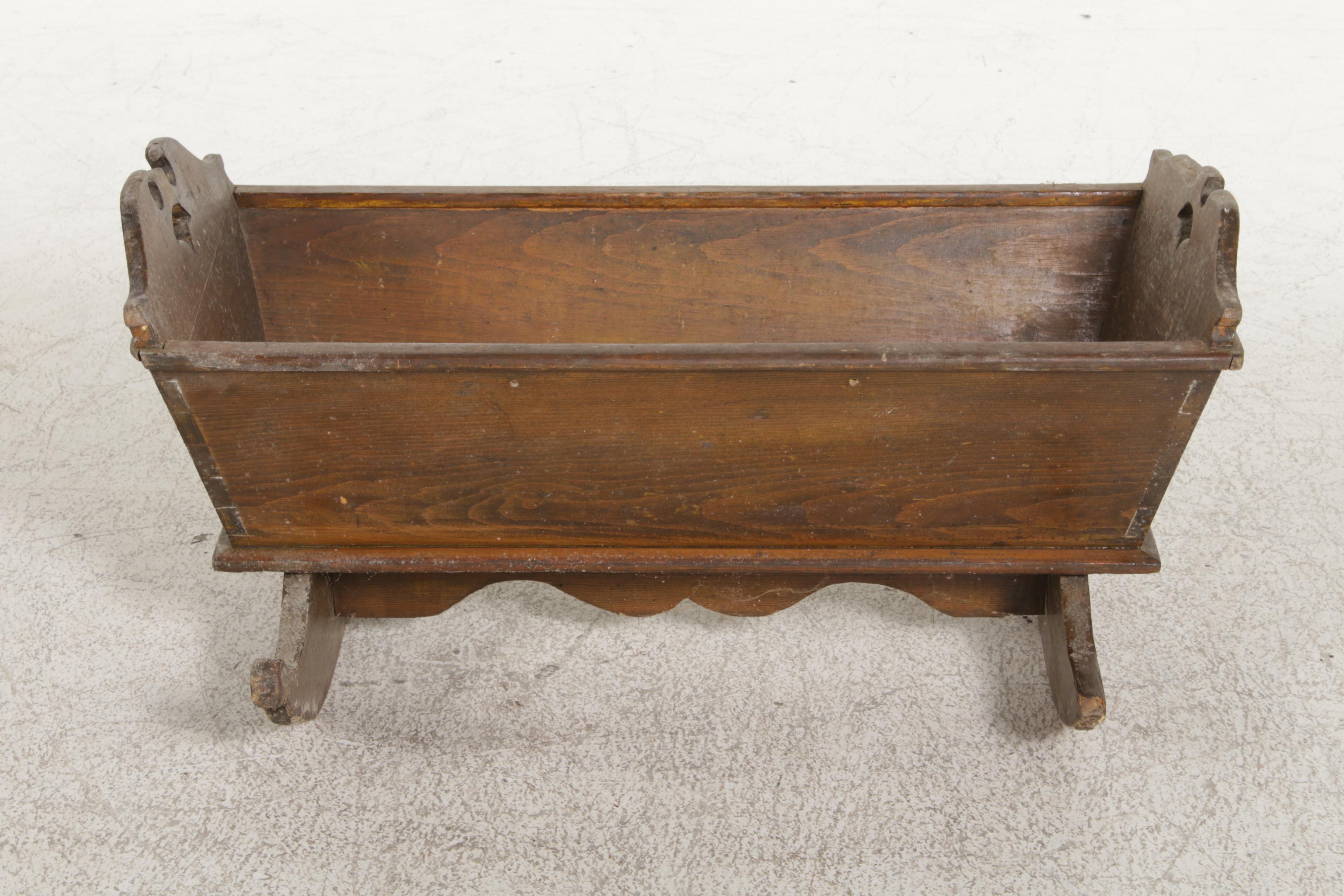 American Primitive Pine Baby Cradle, 19th Century