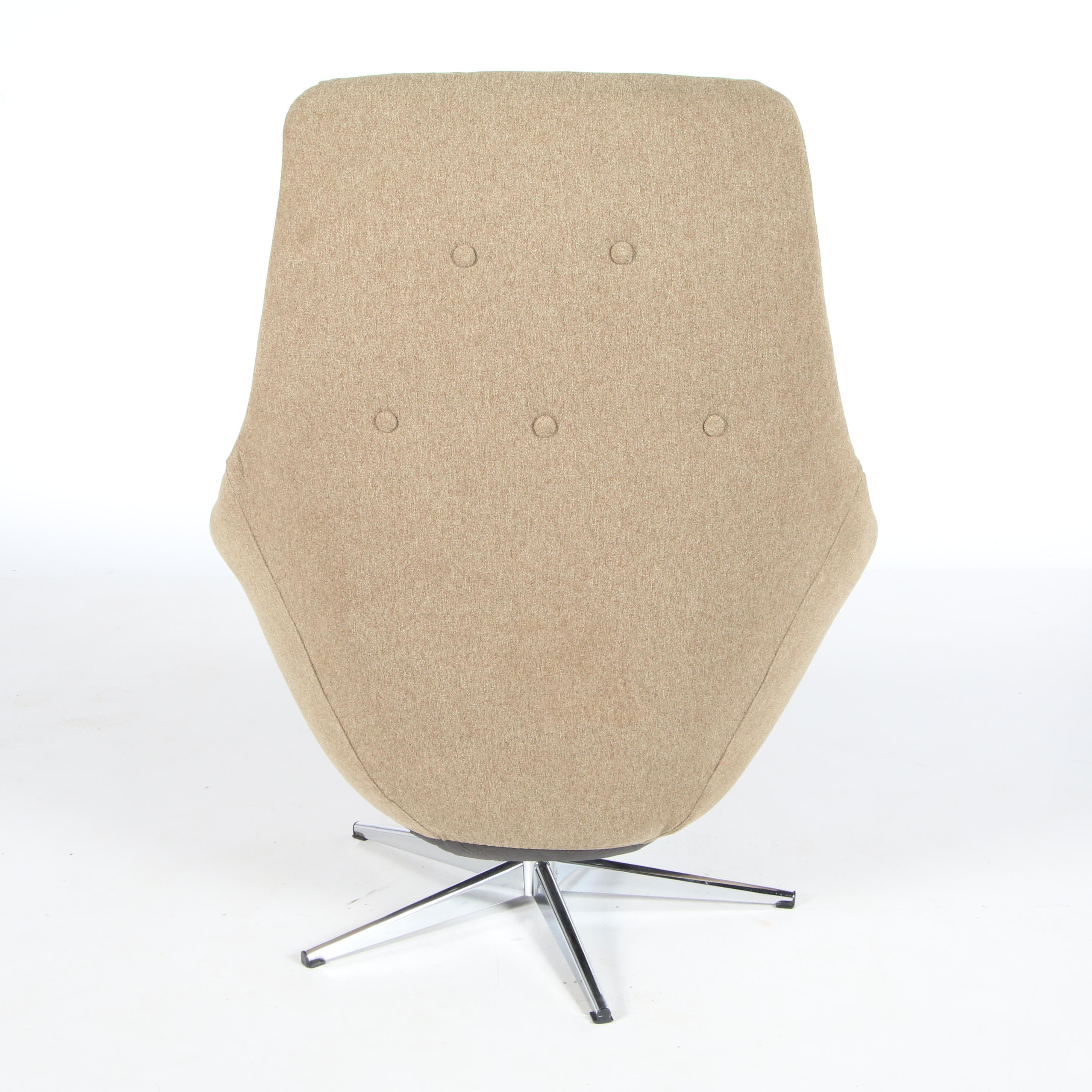 Mid Century Modern Swivel Lounge Chair, Mid-20th Century