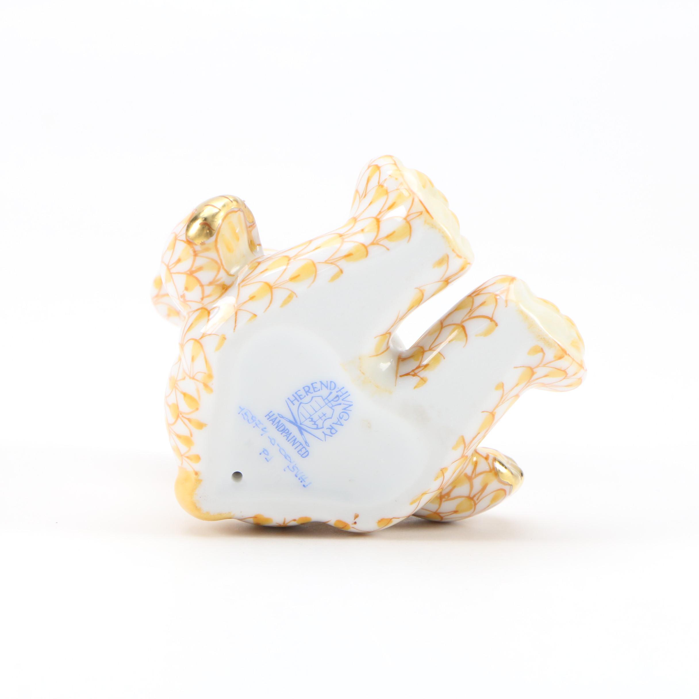 Herend Butterscotch Fishnet with Gold Porcelain "Teddy Bear" Figurine