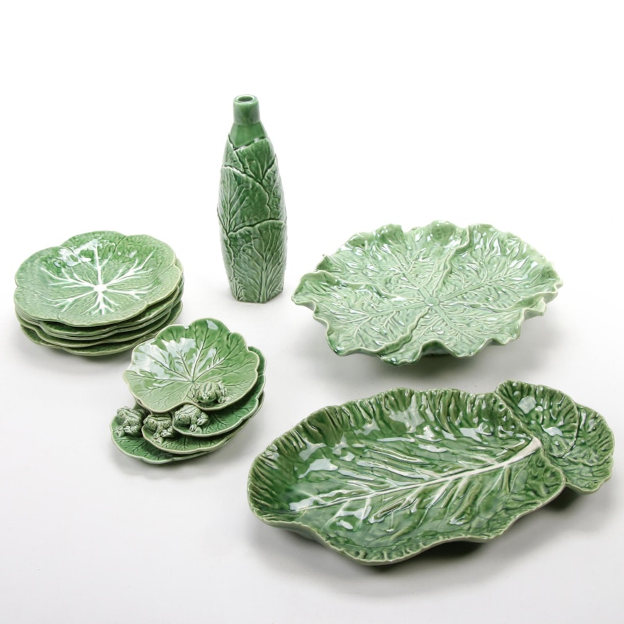 Bordallo Pinheiro "Cabbage Green" Majolica Dinnerware, Late 20th Century