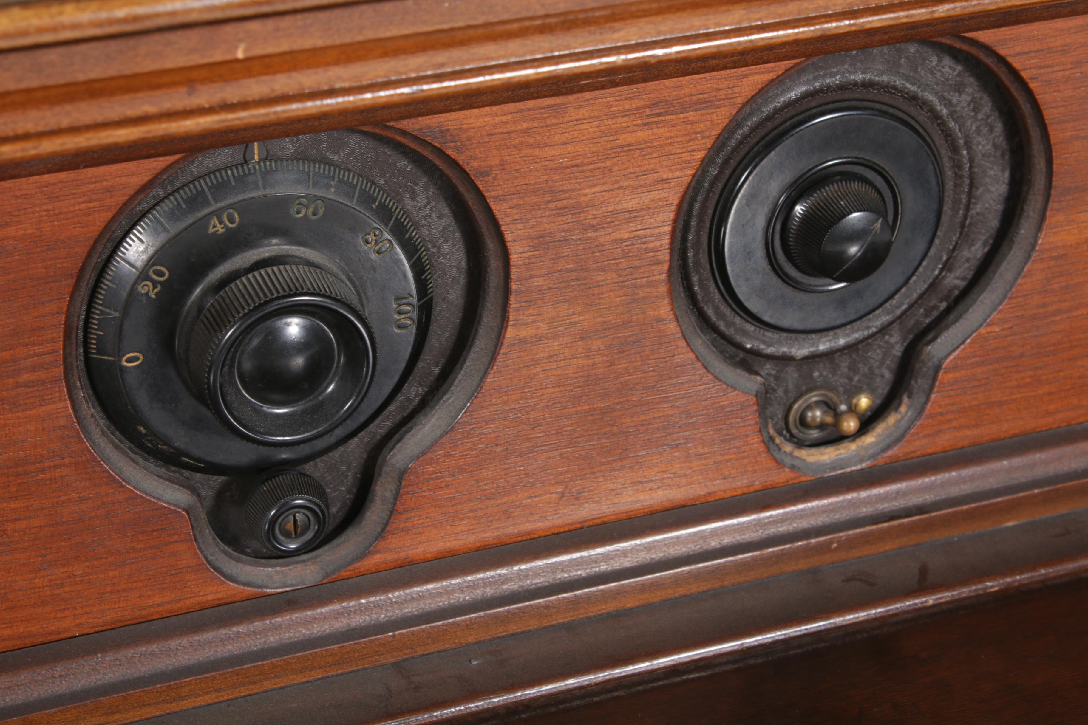 Atwater Kent Model 7200 Walnut Radio and Speaker Cabinet, circa 1927