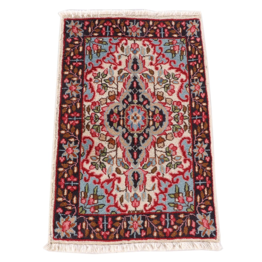 1'11 x 3'0 Hand-Knotted Floral Wool Rug