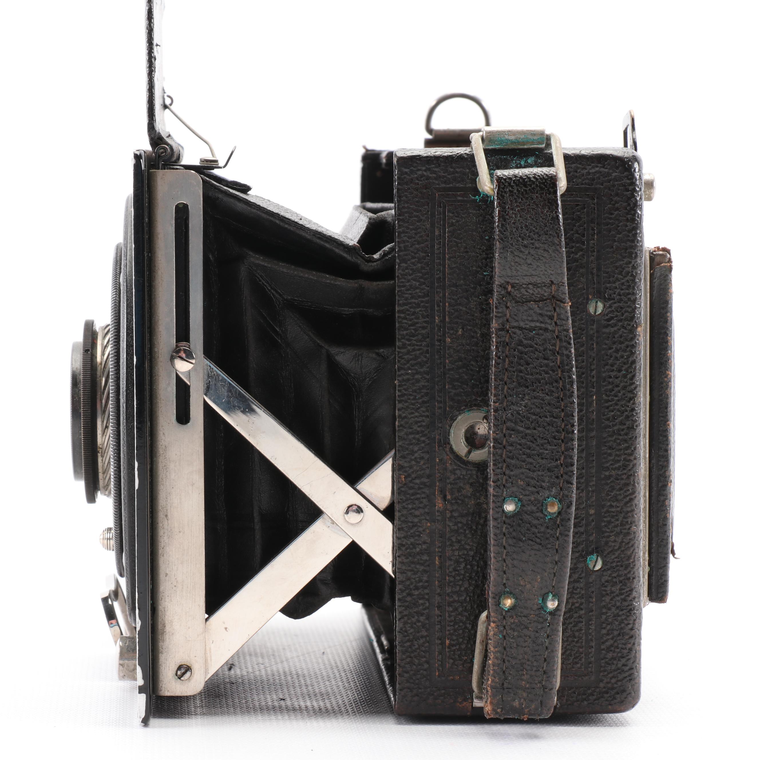 Zeiss Ikon Miroflex Folding Camera with Tessar Lens and Leather Carrying Case