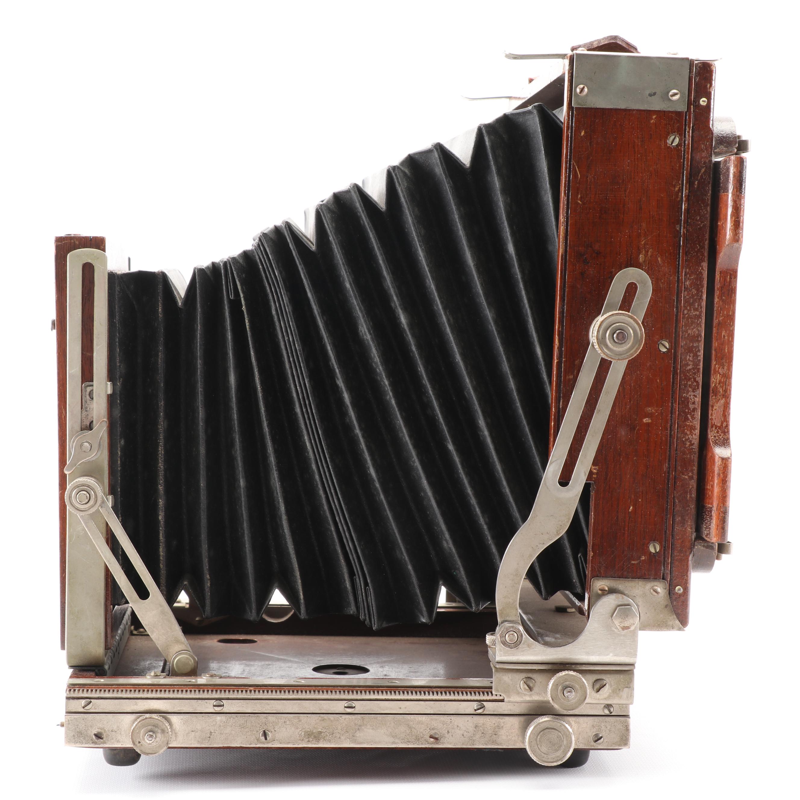 Deardorff and Sons Chicago Viewfinder Folding Plate Camera, 1920s