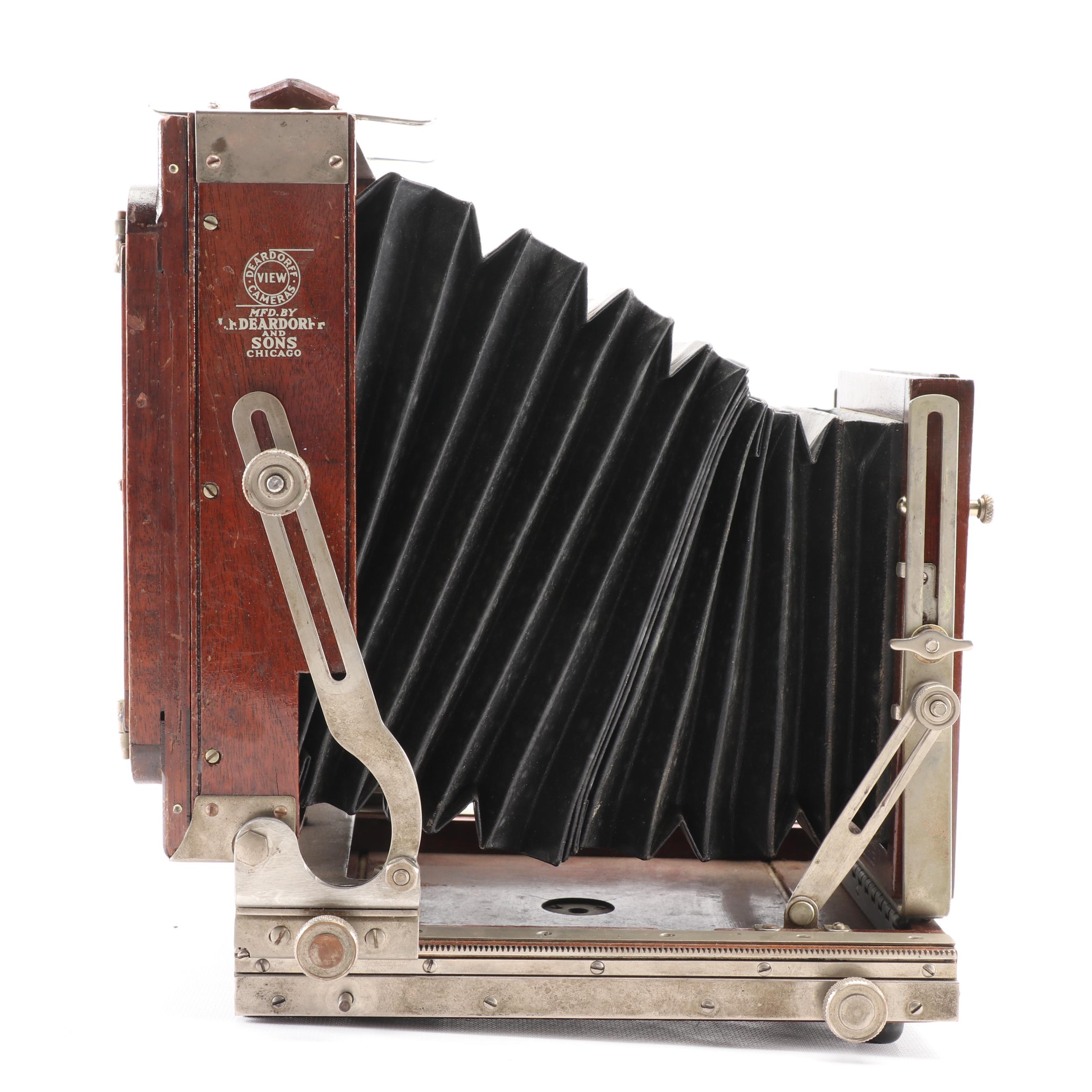 Deardorff and Sons Chicago Viewfinder Folding Plate Camera, 1920s