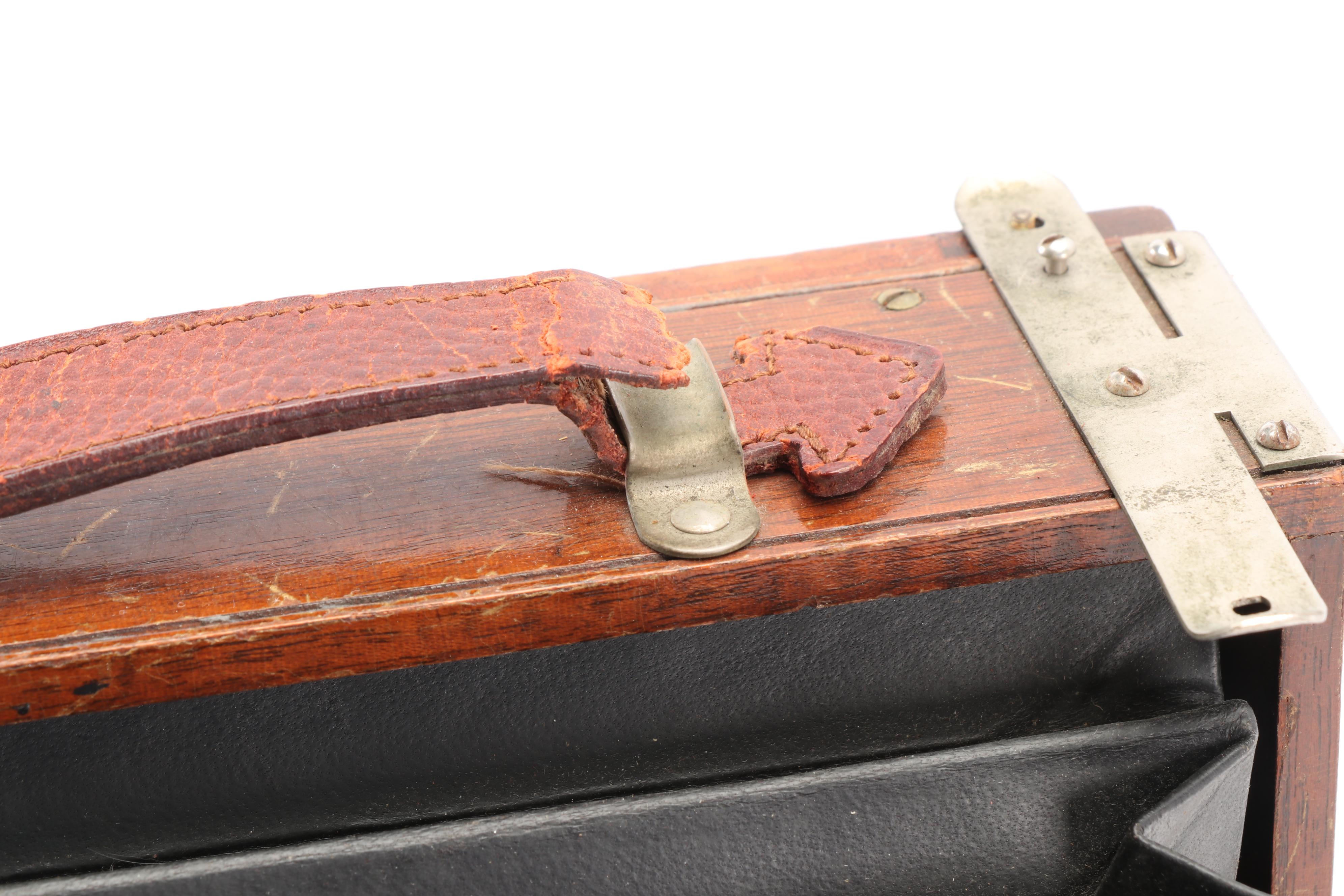 Deardorff and Sons Chicago Viewfinder Folding Plate Camera, 1920s