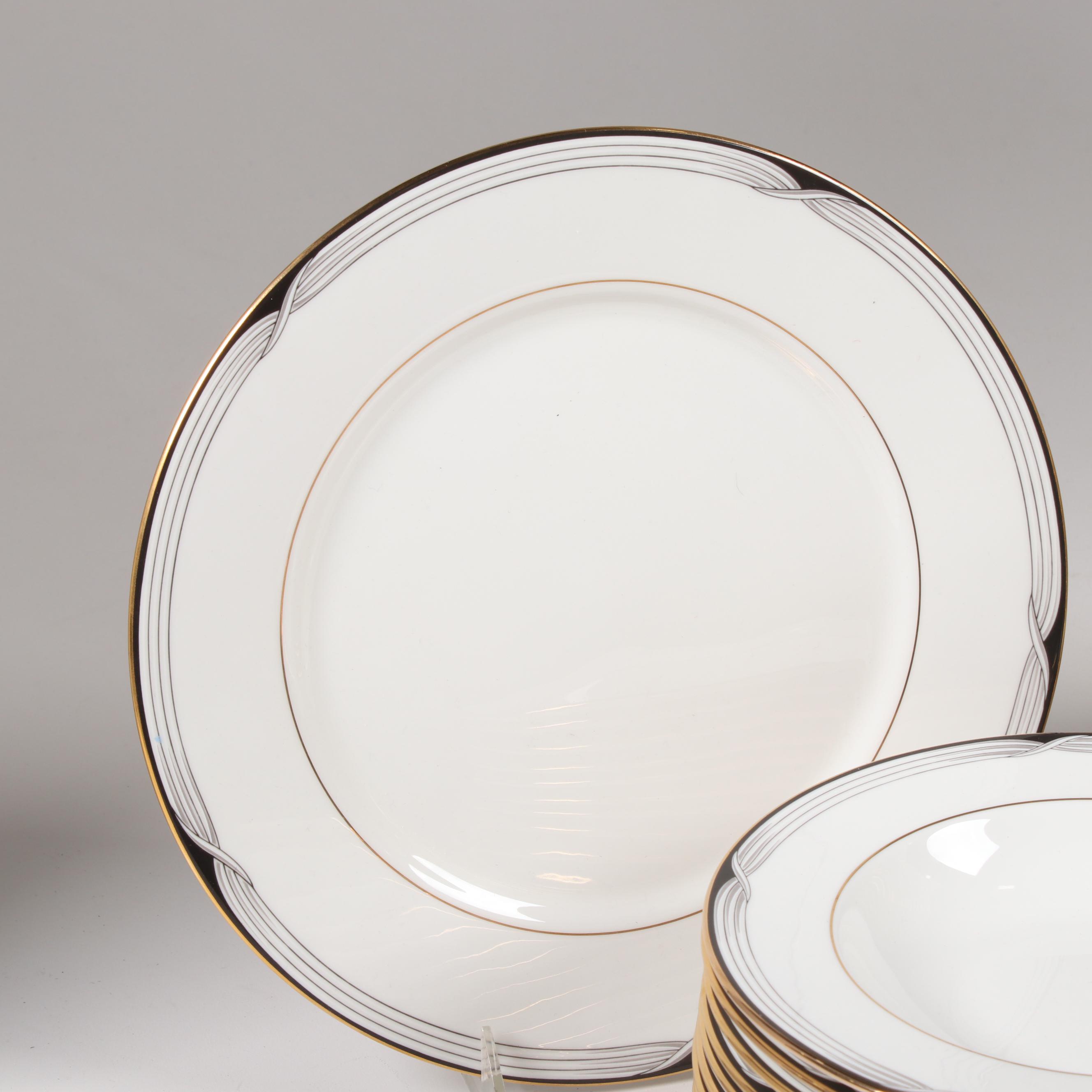 Lenox "Erica" Debut Collection Bone China Dinnerware, Late 20th Century