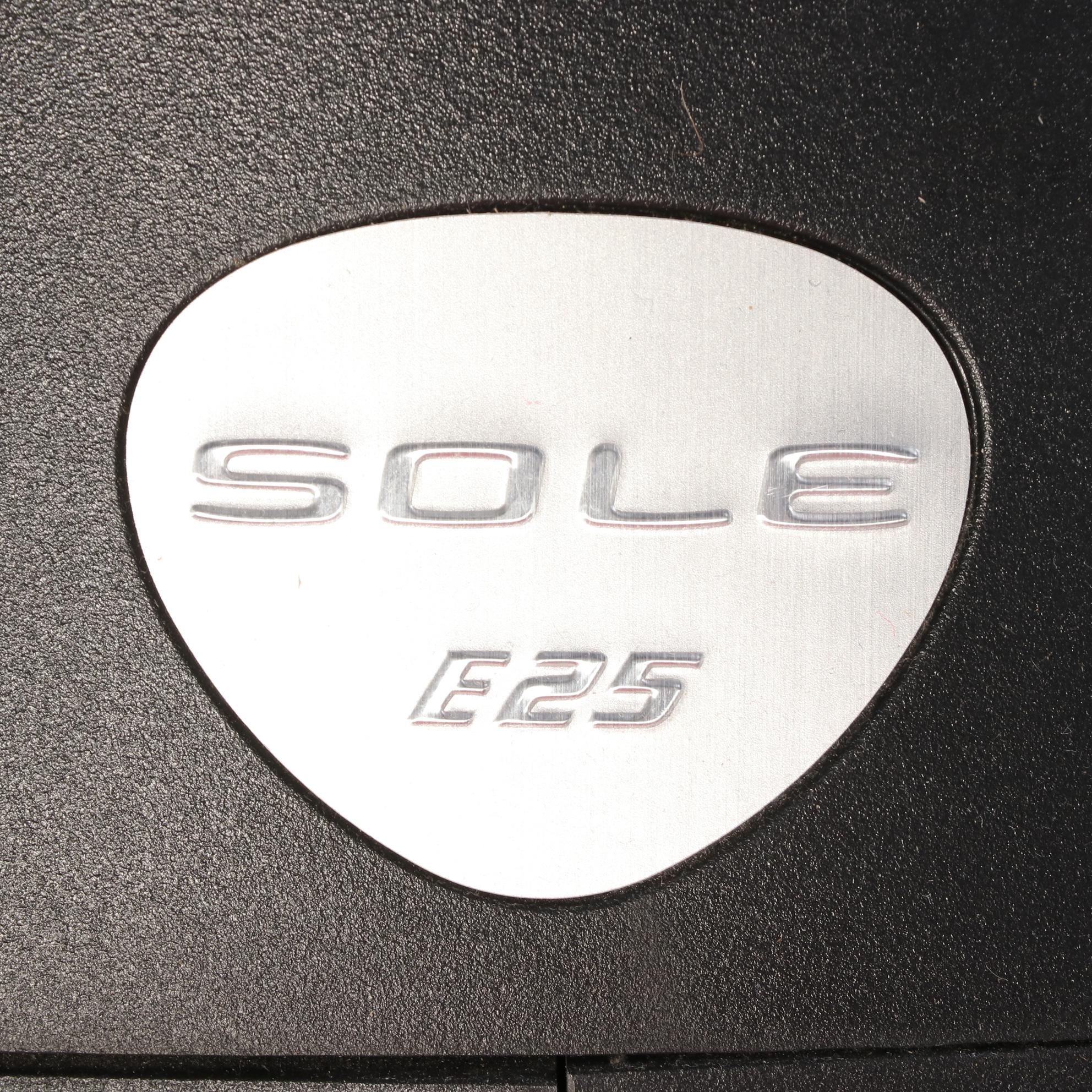 Sole E25 Elliptical Fitness Machine