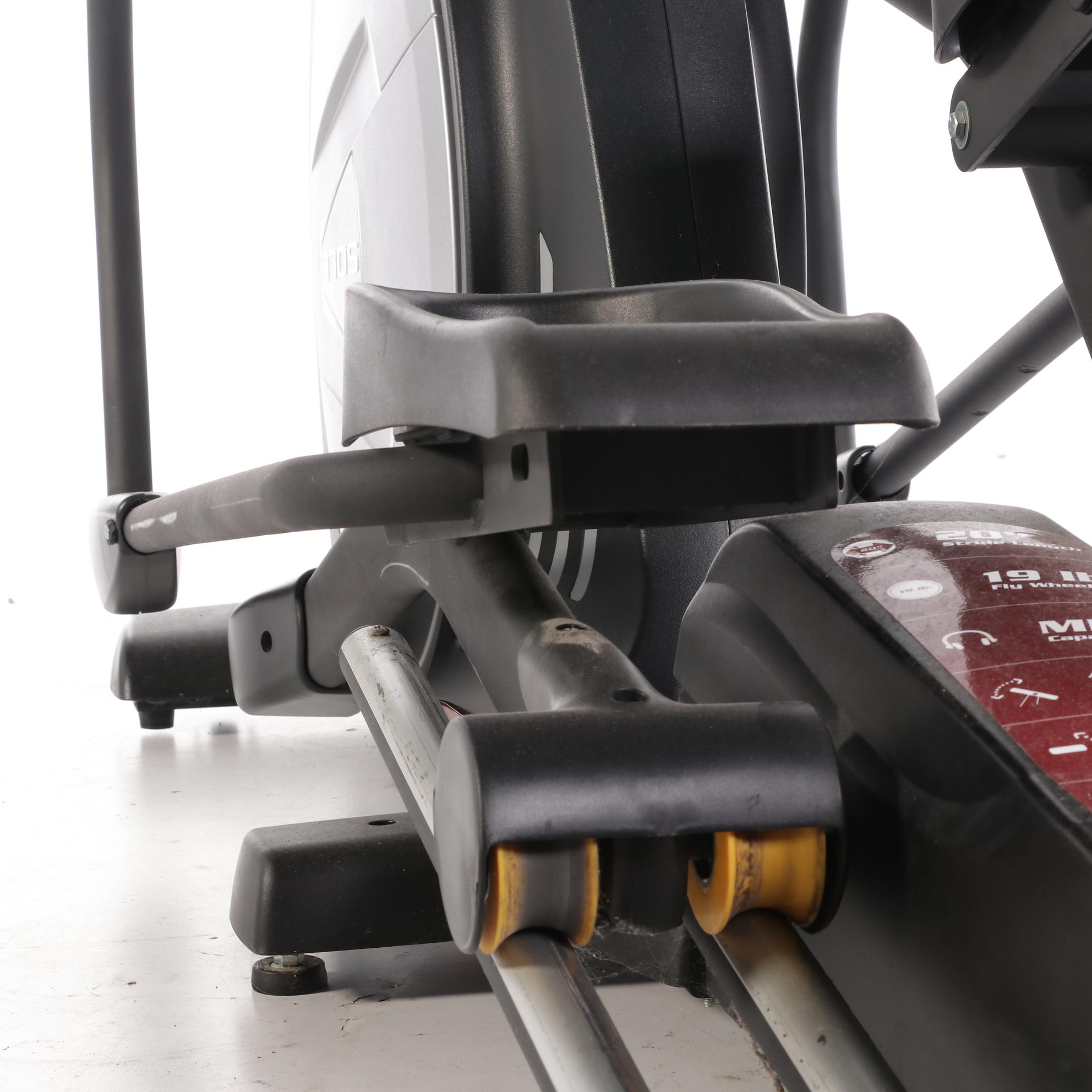 Sole E25 Elliptical Fitness Machine