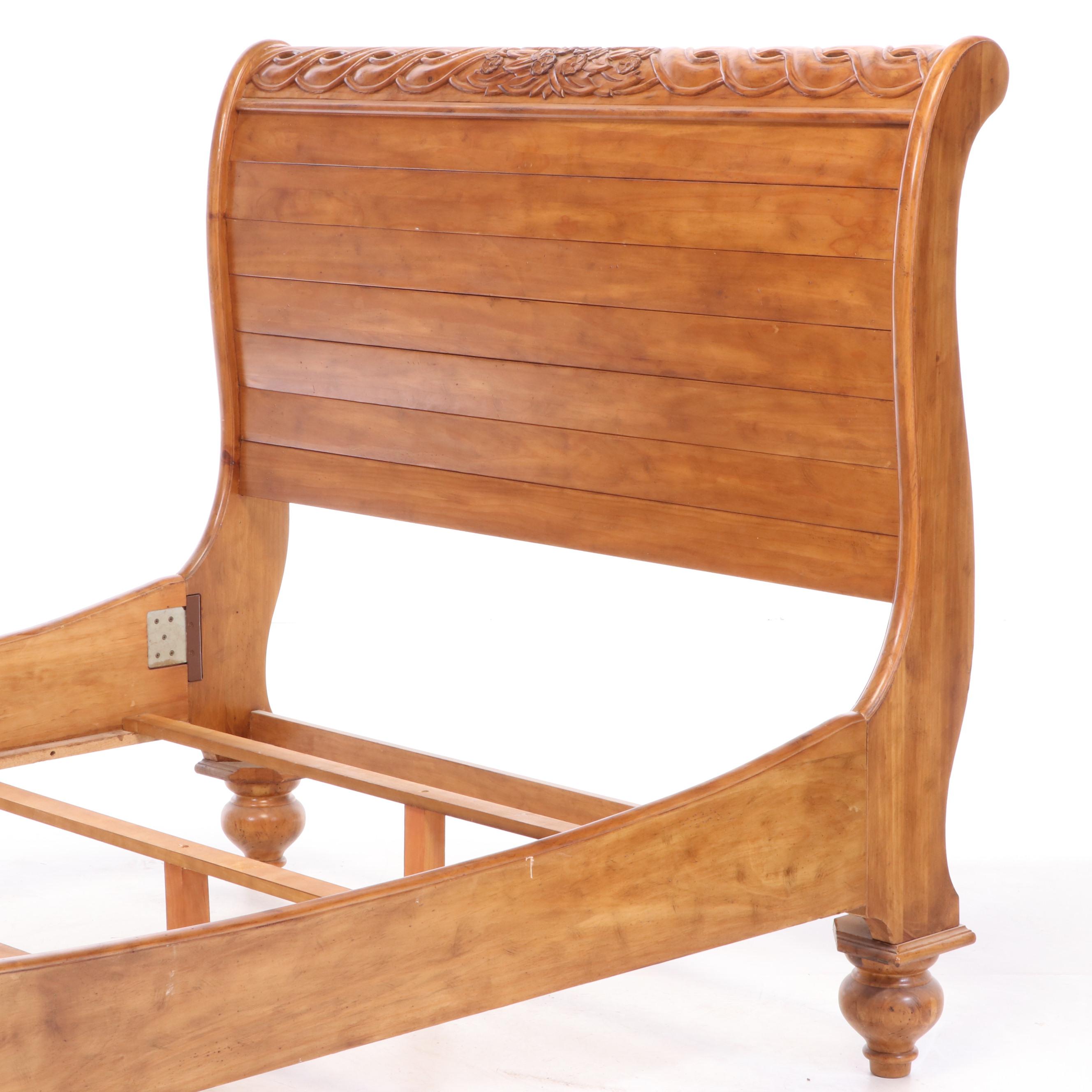 Contemporary Carved Wood Queen Size Sleigh Bed in Natural Finish