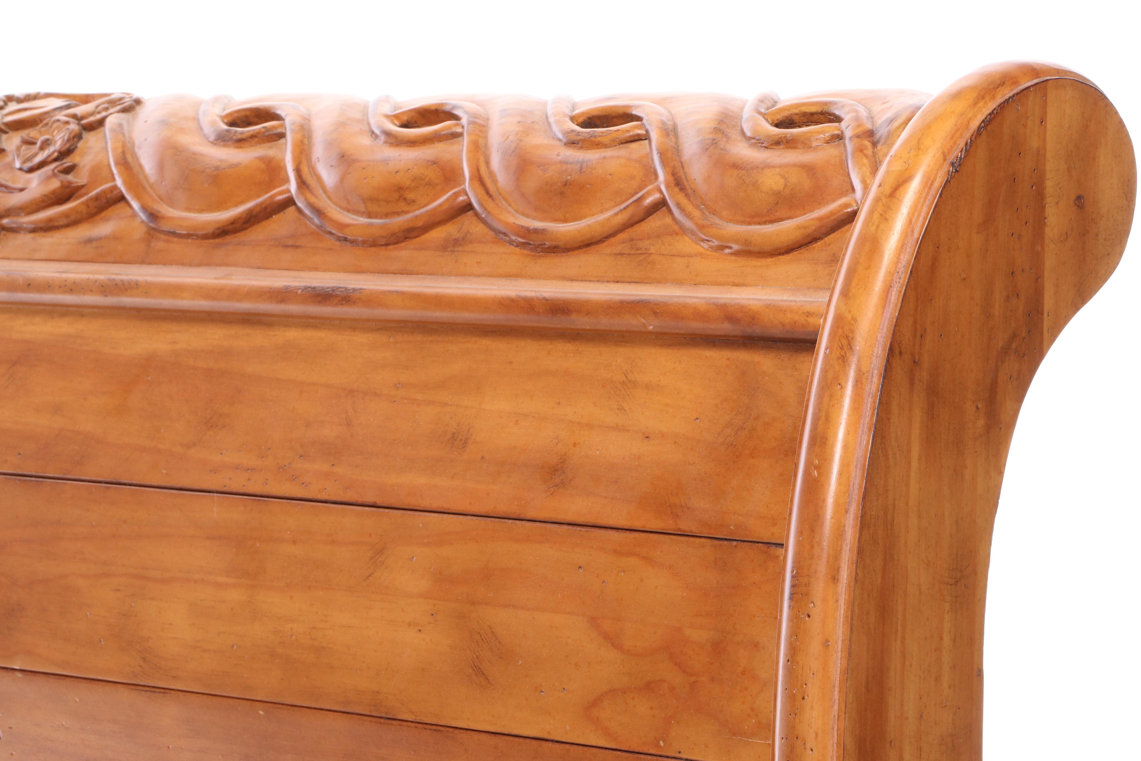 Contemporary Carved Wood Queen Size Sleigh Bed in Natural Finish