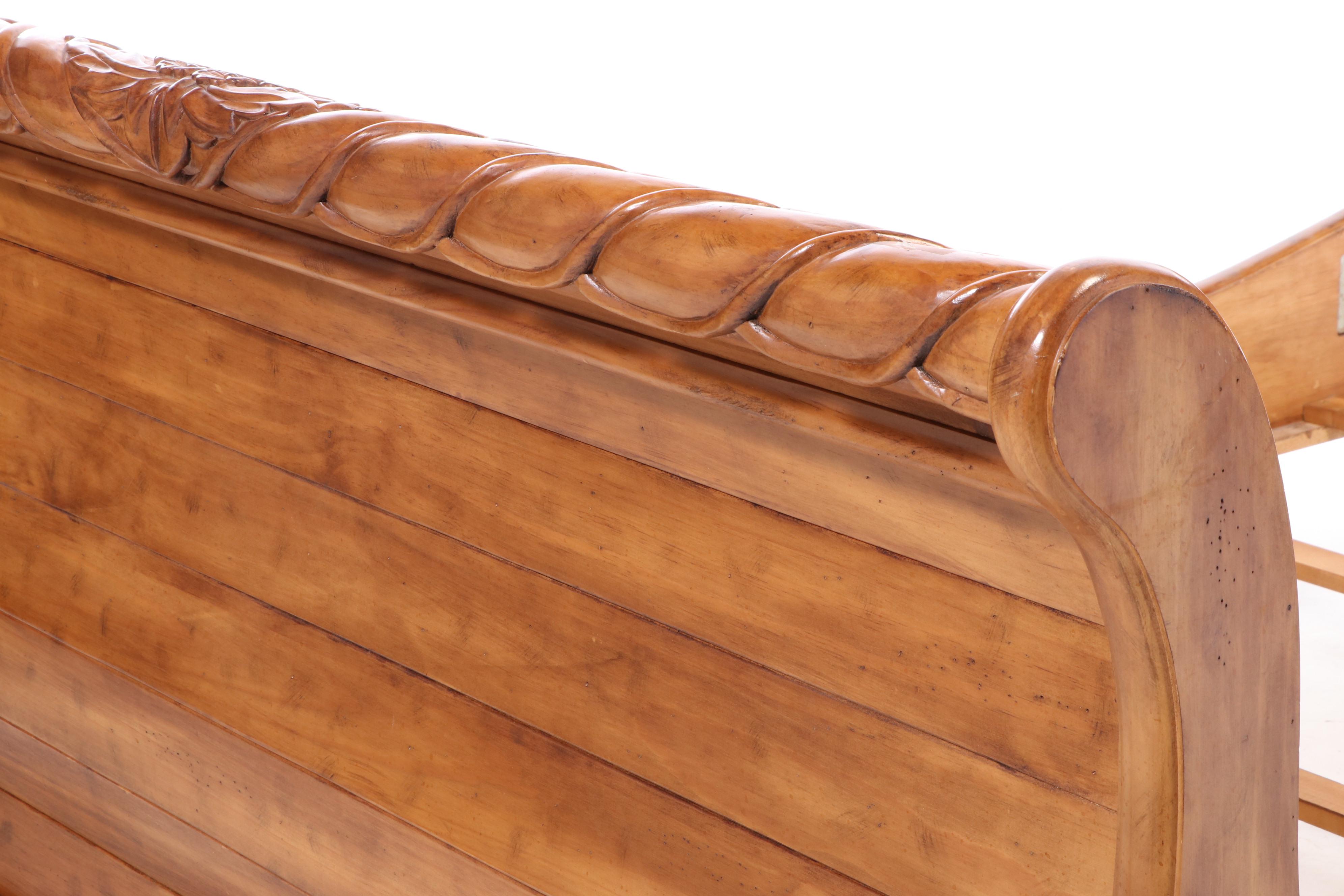 Contemporary Carved Wood Queen Size Sleigh Bed in Natural Finish