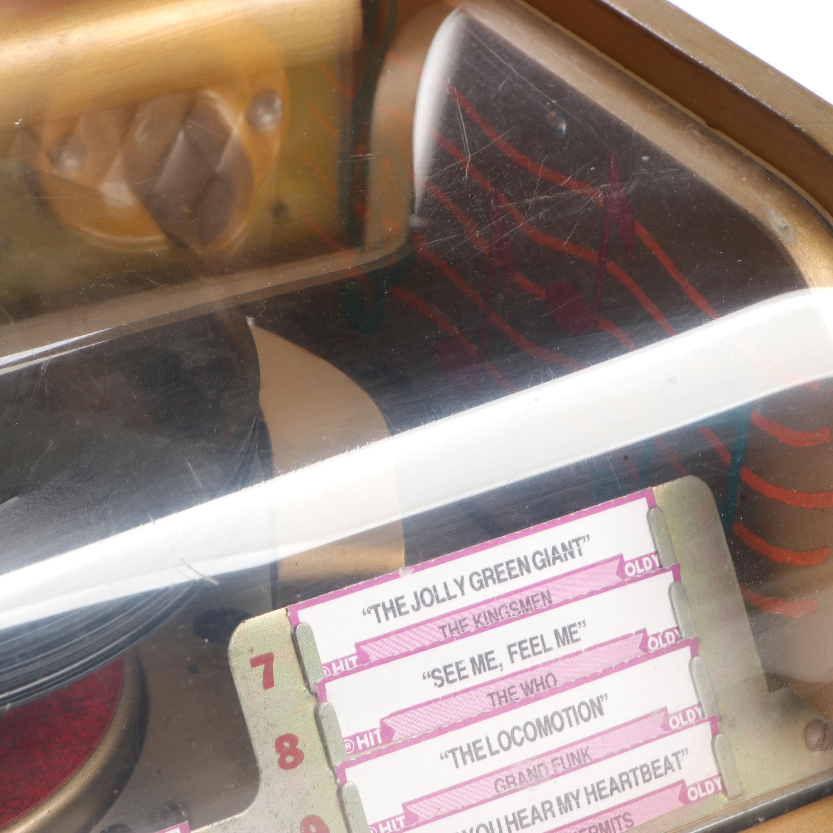 Williams "Music Mite" Table Top Juke Box