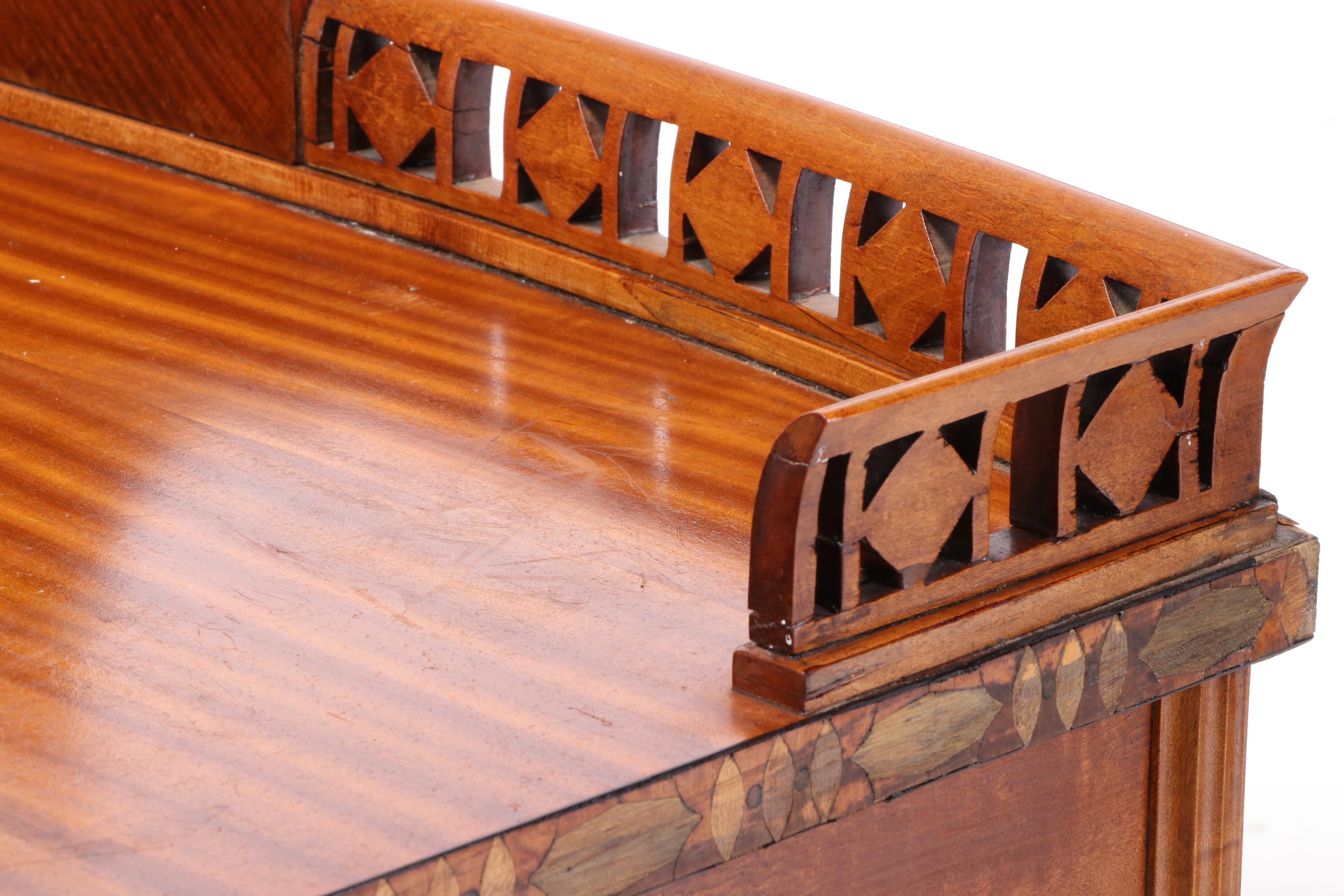 Luce Furniture Co. Federal Style Satinwood and Marquetry Sideboard, circa 1930