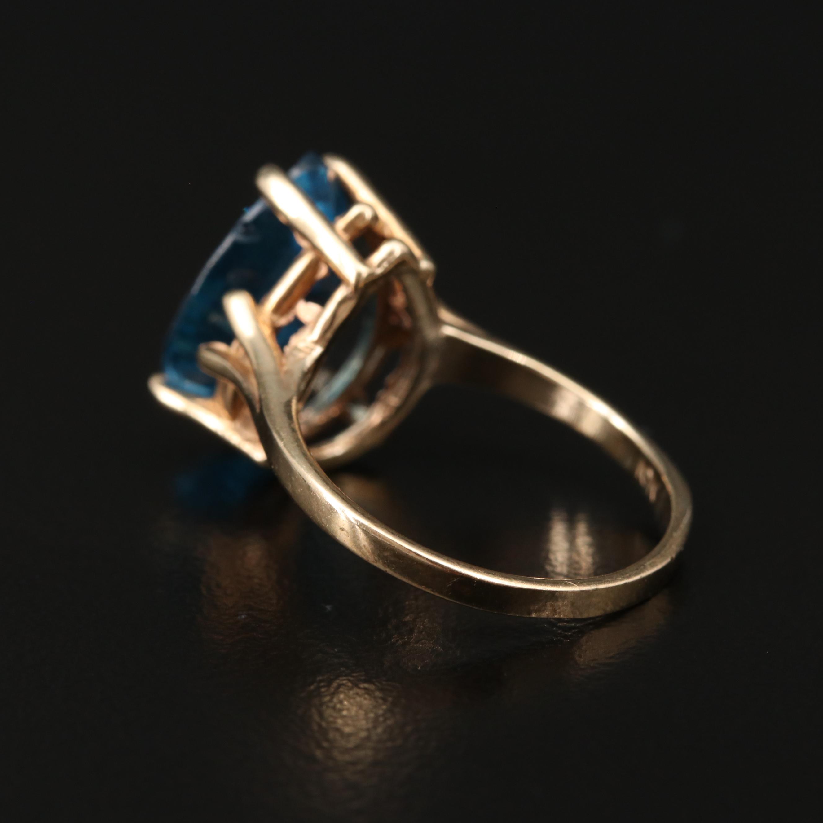 10K Yellow Gold Blue Topaz Ring