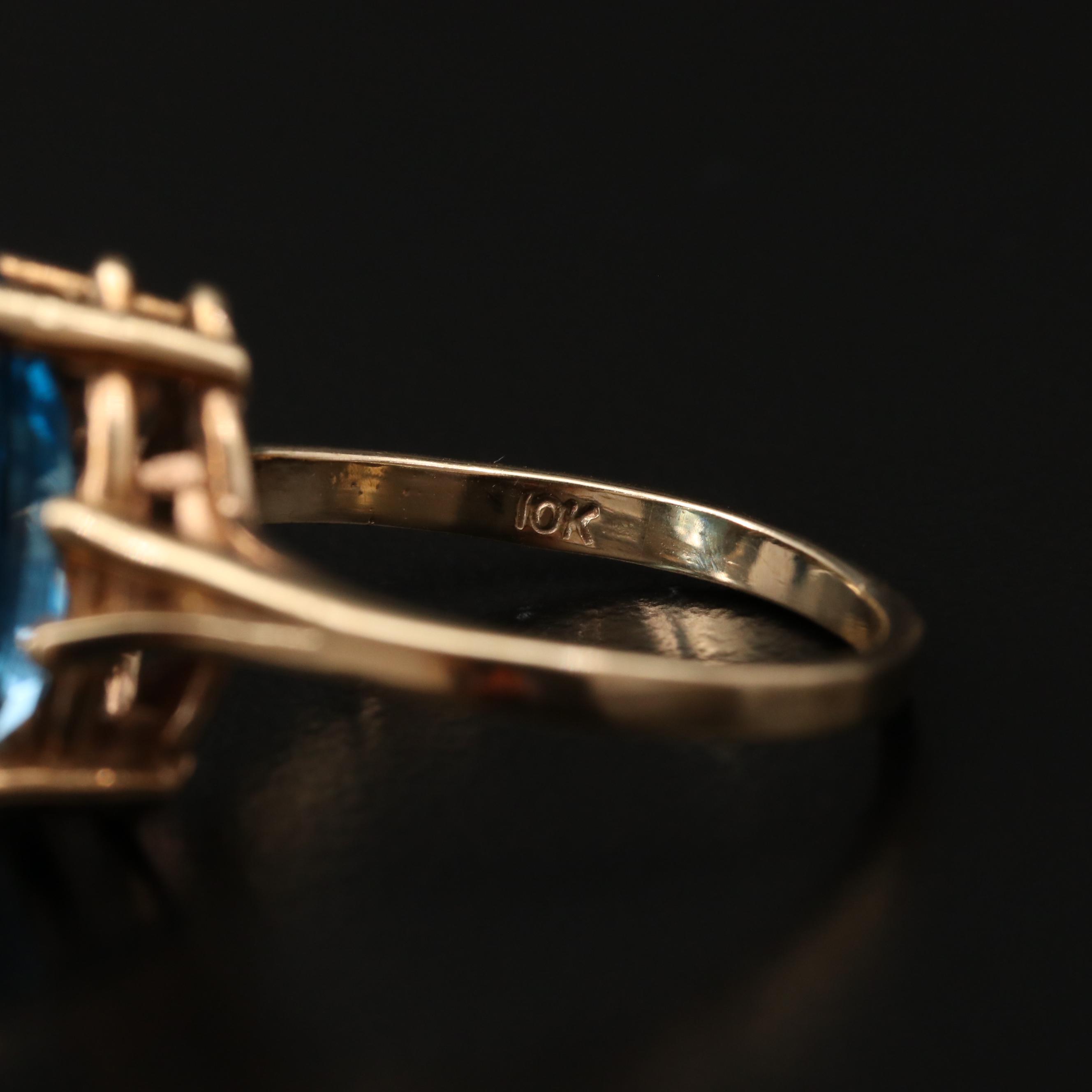 10K Yellow Gold Blue Topaz Ring