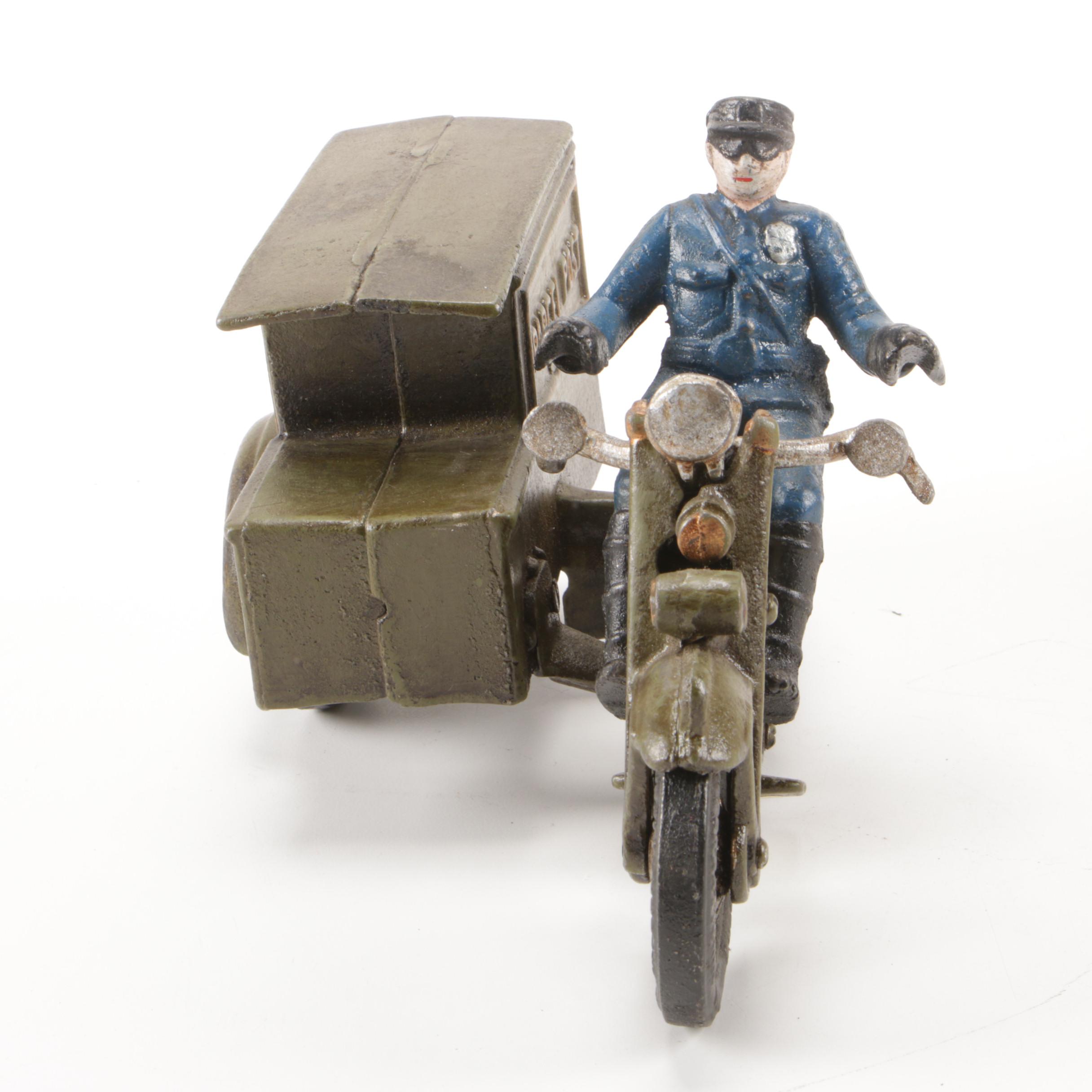 Harley Davidson Limited Edition Cast Iron Replica of "1928 Pull Toy"