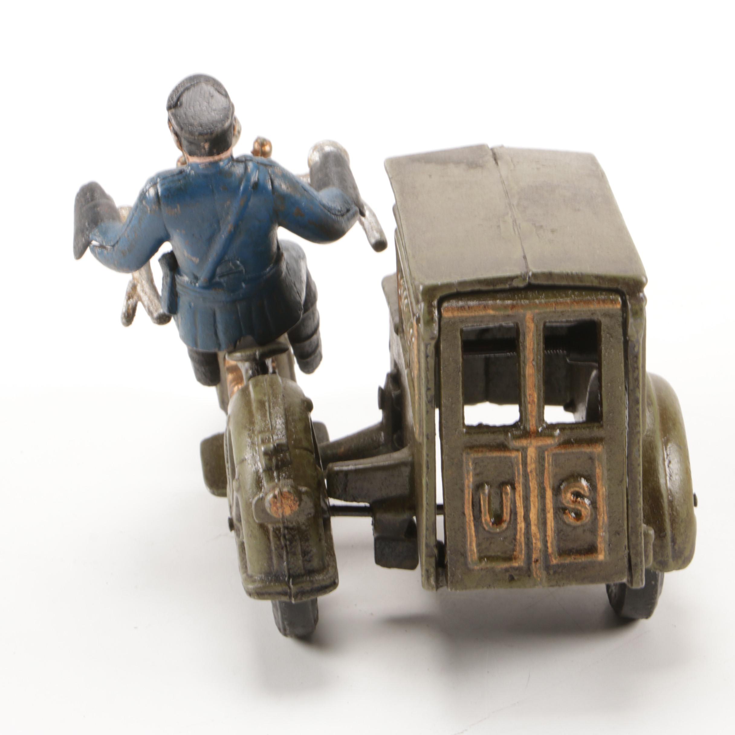 Harley Davidson Limited Edition Cast Iron Replica of "1928 Pull Toy"