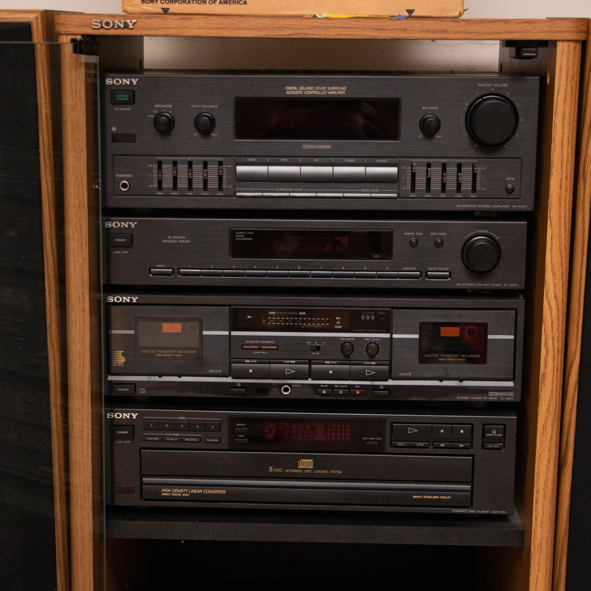 Sony Home Stereo Unit with 3 Way Speaker System and Digital Dolby Amplifier