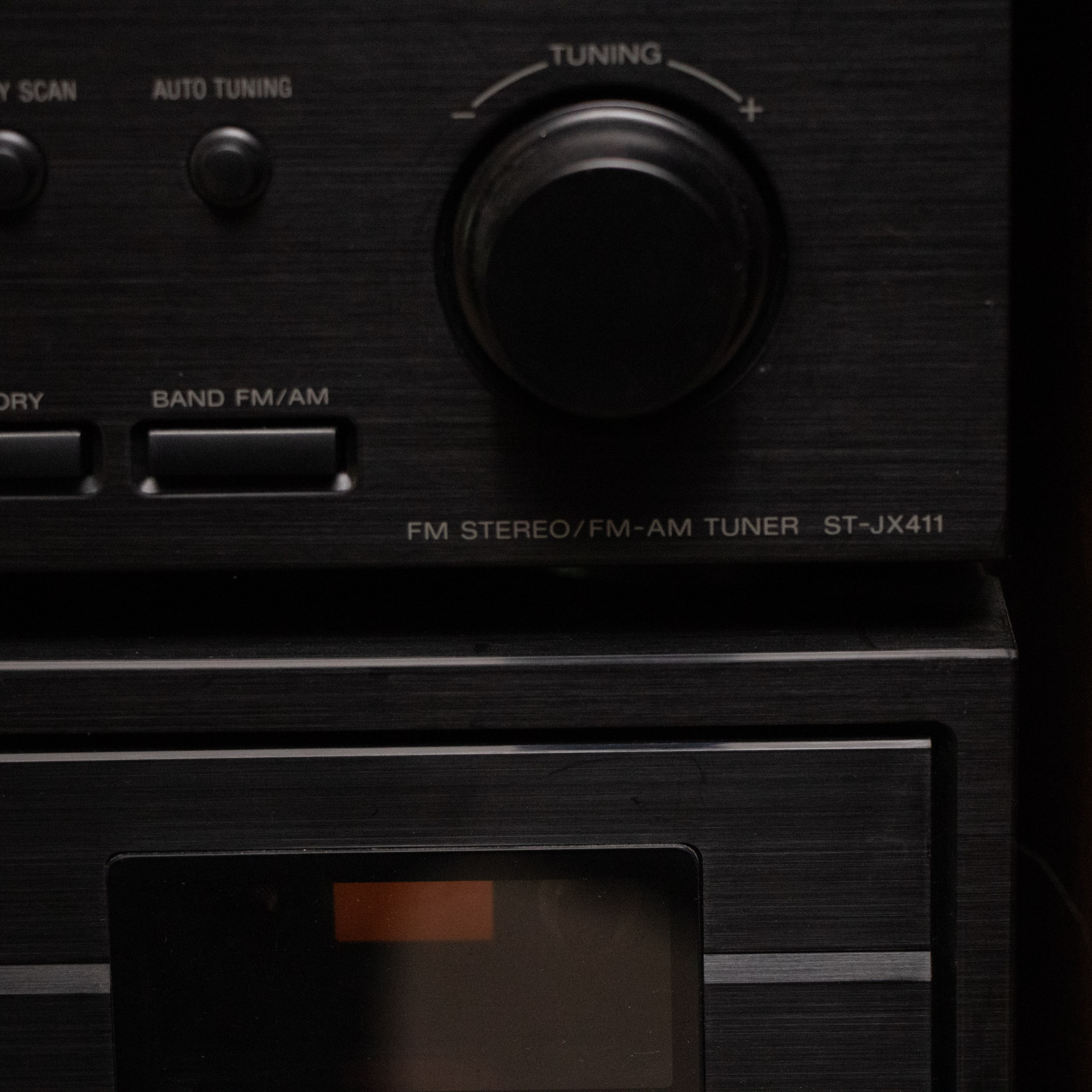 Sony Home Stereo Unit with 3 Way Speaker System and Digital Dolby Amplifier