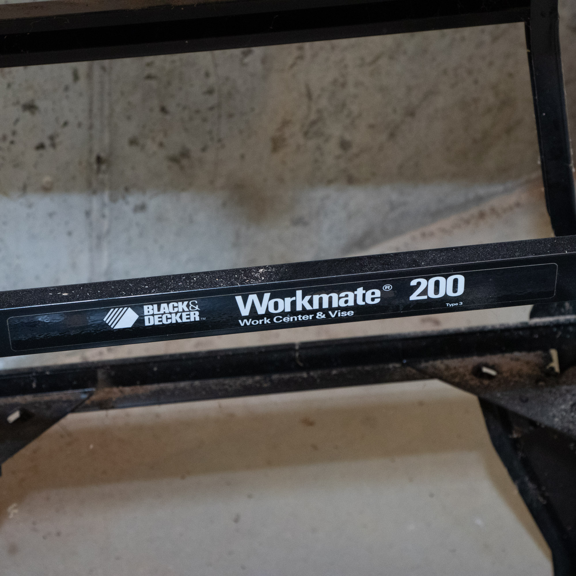 Delta 10-Inch Compound Miter Saw with Black and Decker Workmate 200 Bench