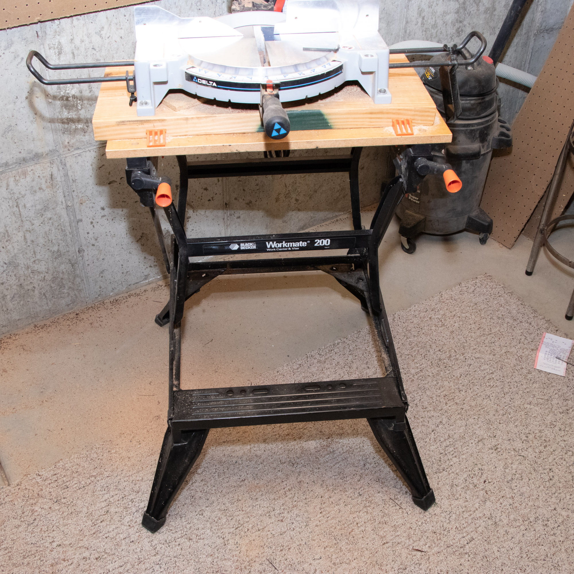 Delta 10-Inch Compound Miter Saw with Black and Decker Workmate 200 Bench