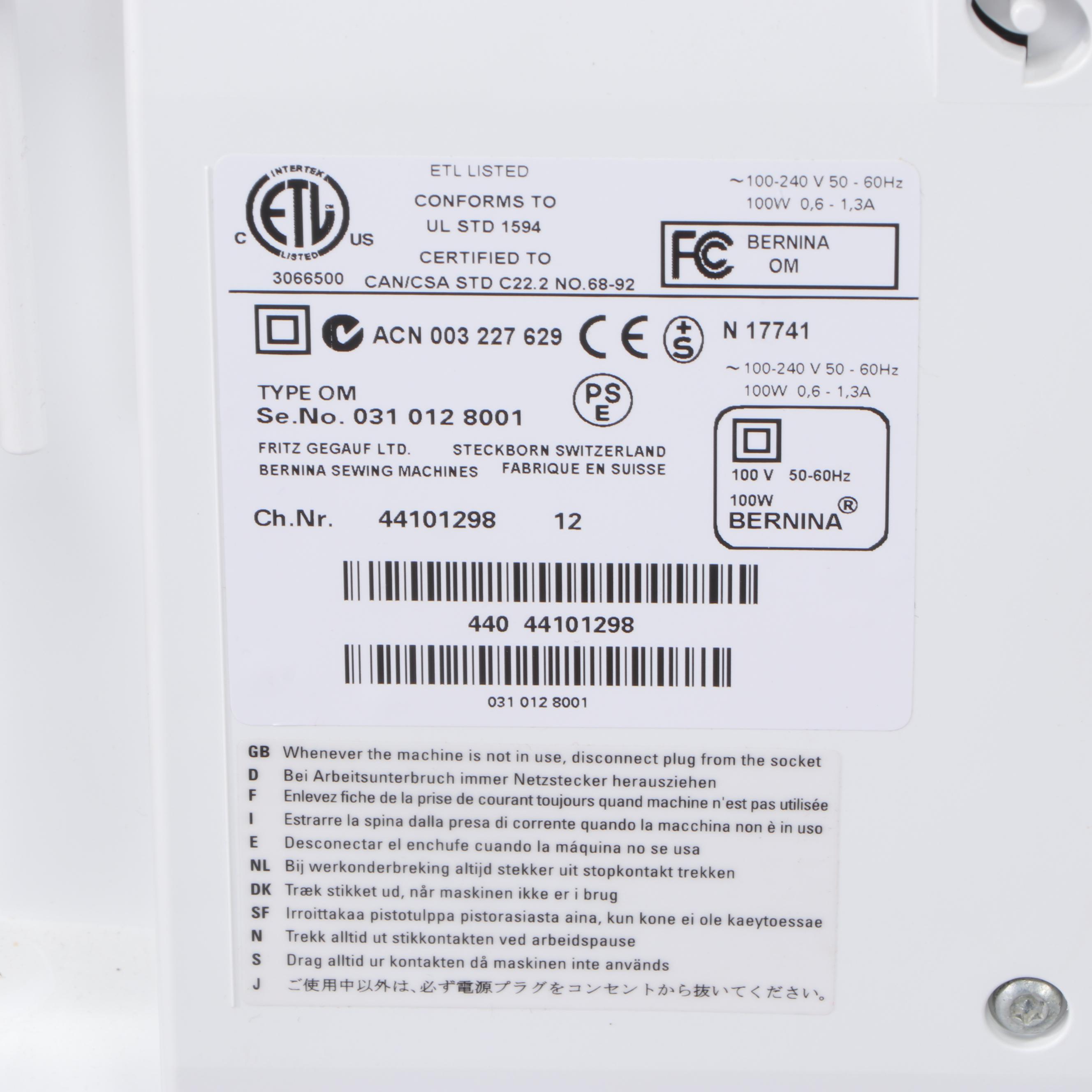 Bernina Aurora 440 Quilters Editions Sewing Machine with Accessories