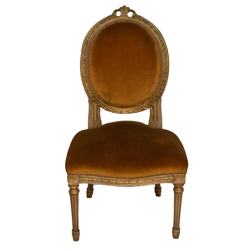 Louis XVI Style Painted Wooden Medallion-Back Ladies Chair