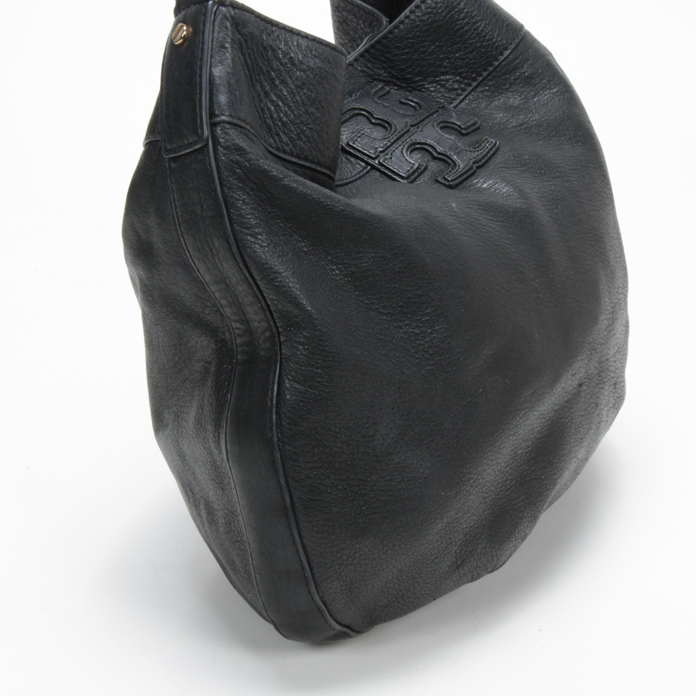 Tory Burch Hobo Shoulder Bag in Black Pebbled Leather