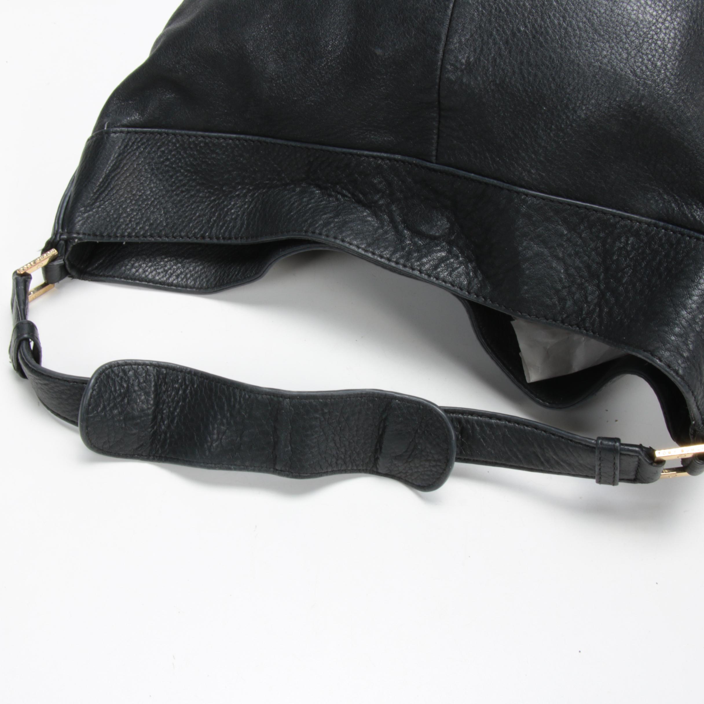 Tory Burch Hobo Shoulder Bag in Black Pebbled Leather
