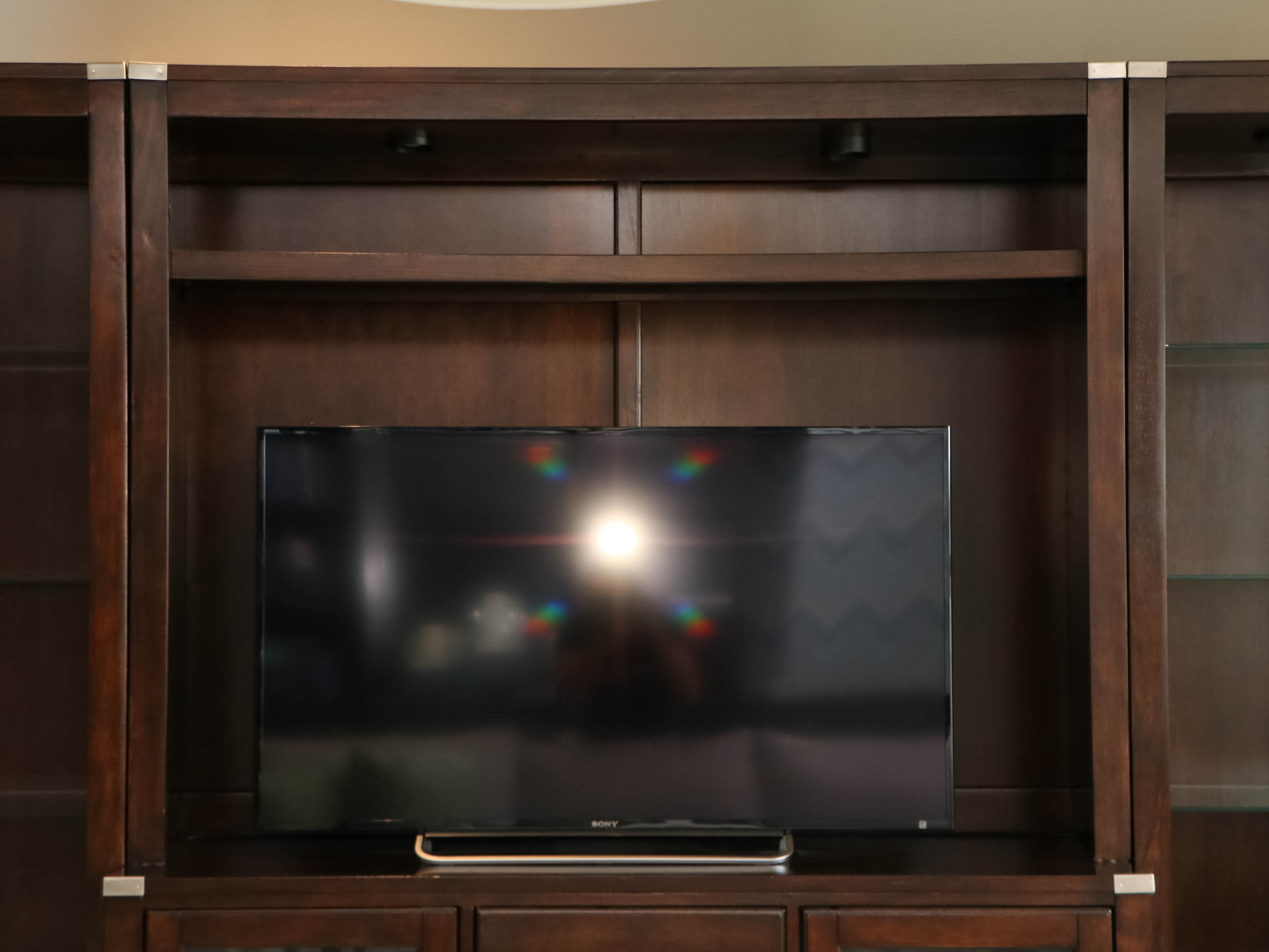 Mahogany-Stained 5-Piece Entertainment Center with Overhead Lighting