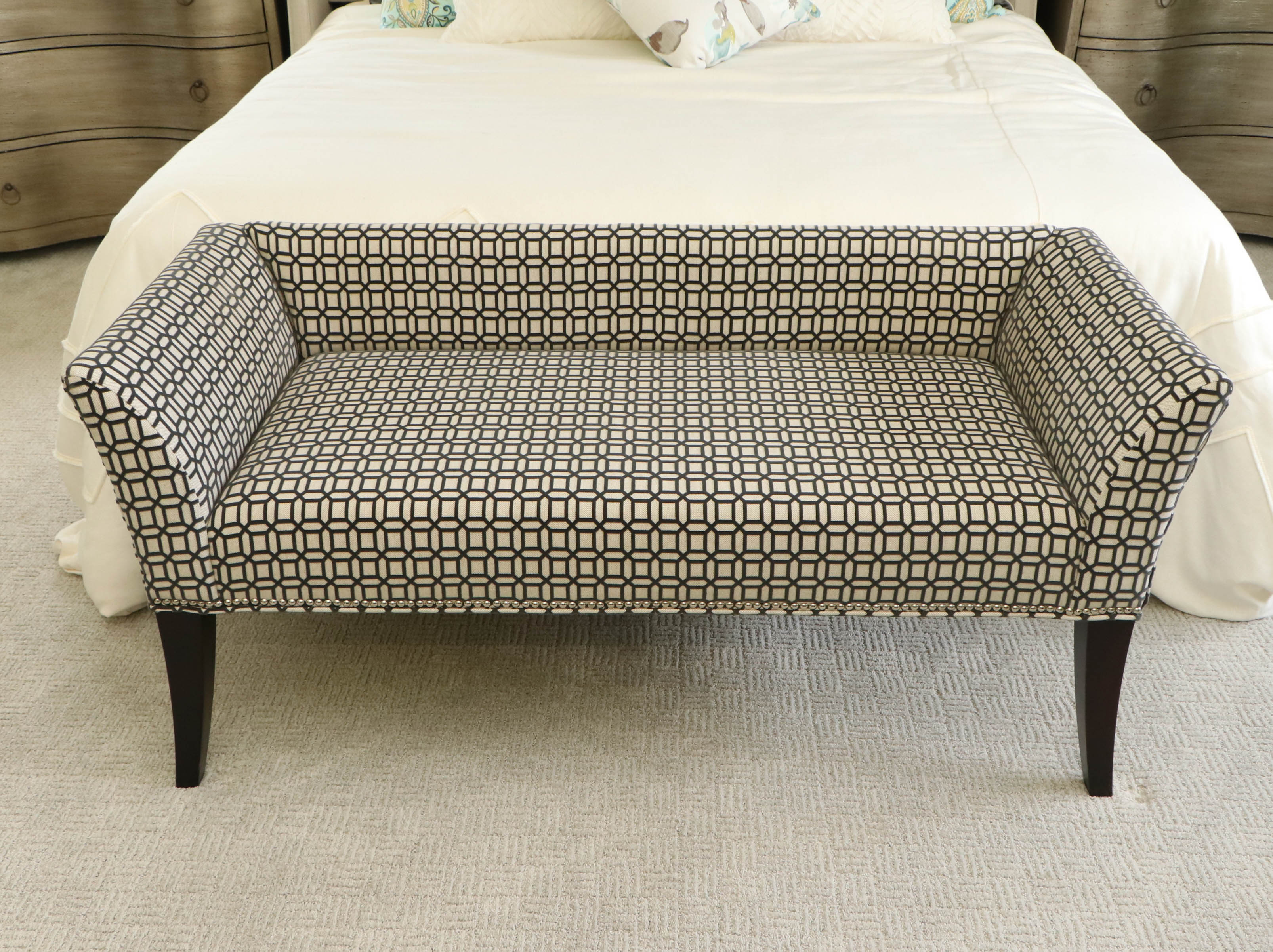 Upholstered Bed Bench in Granite Geometric Pattern with Decorative Pillows