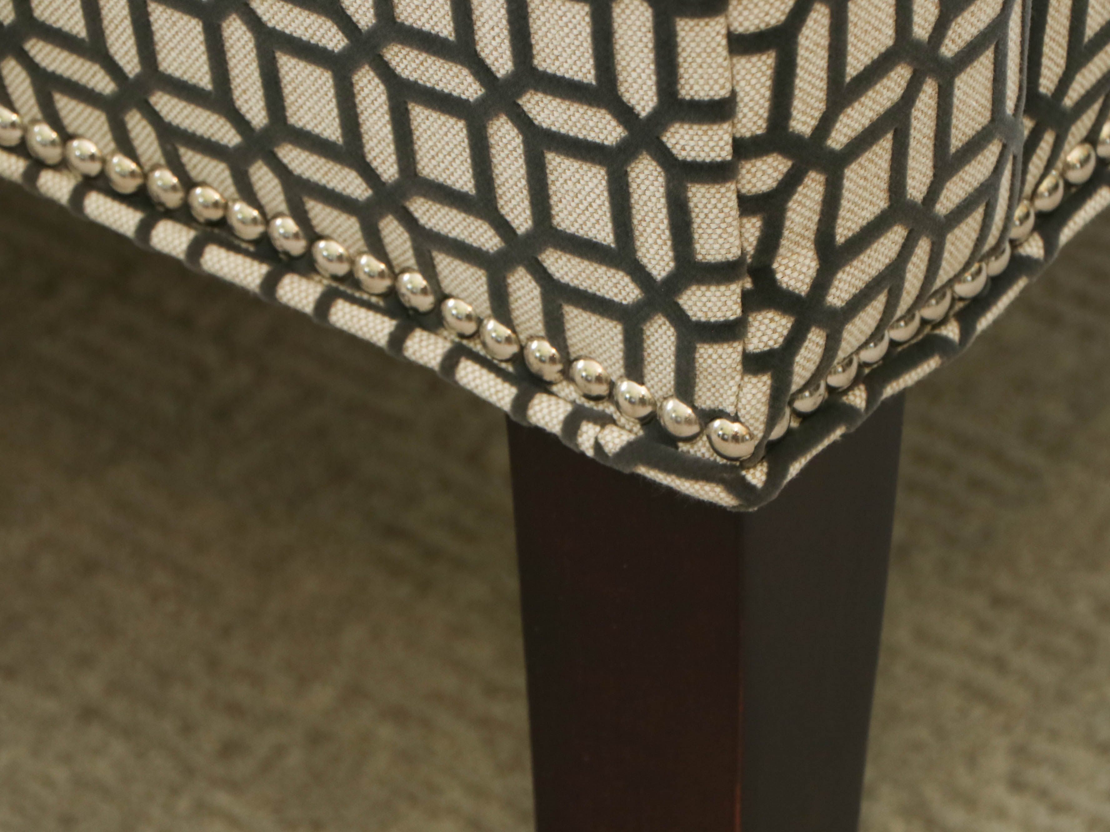 Upholstered Bed Bench in Granite Geometric Pattern with Decorative Pillows