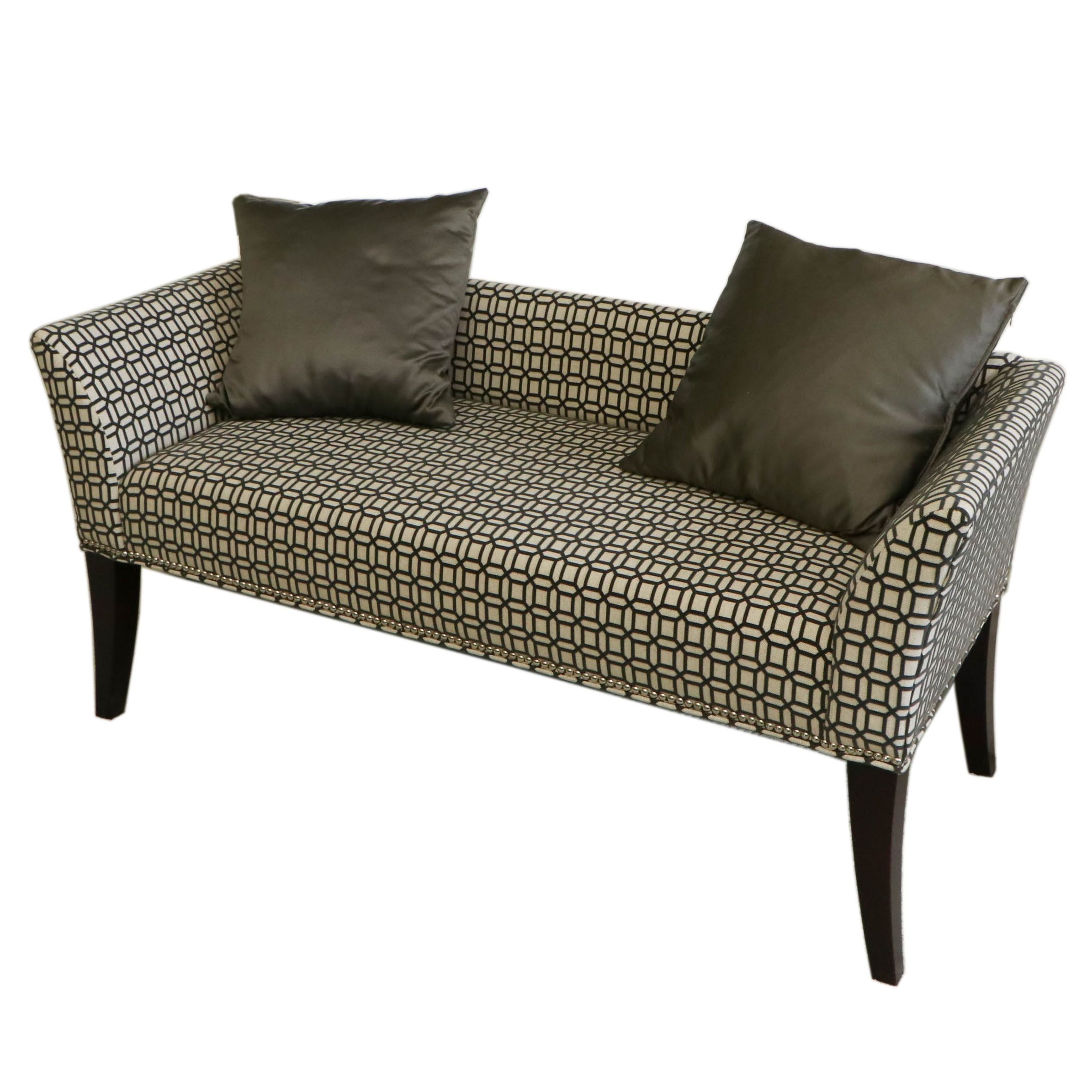 Upholstered Bed Bench in Granite Geometric Pattern with Decorative Pillows