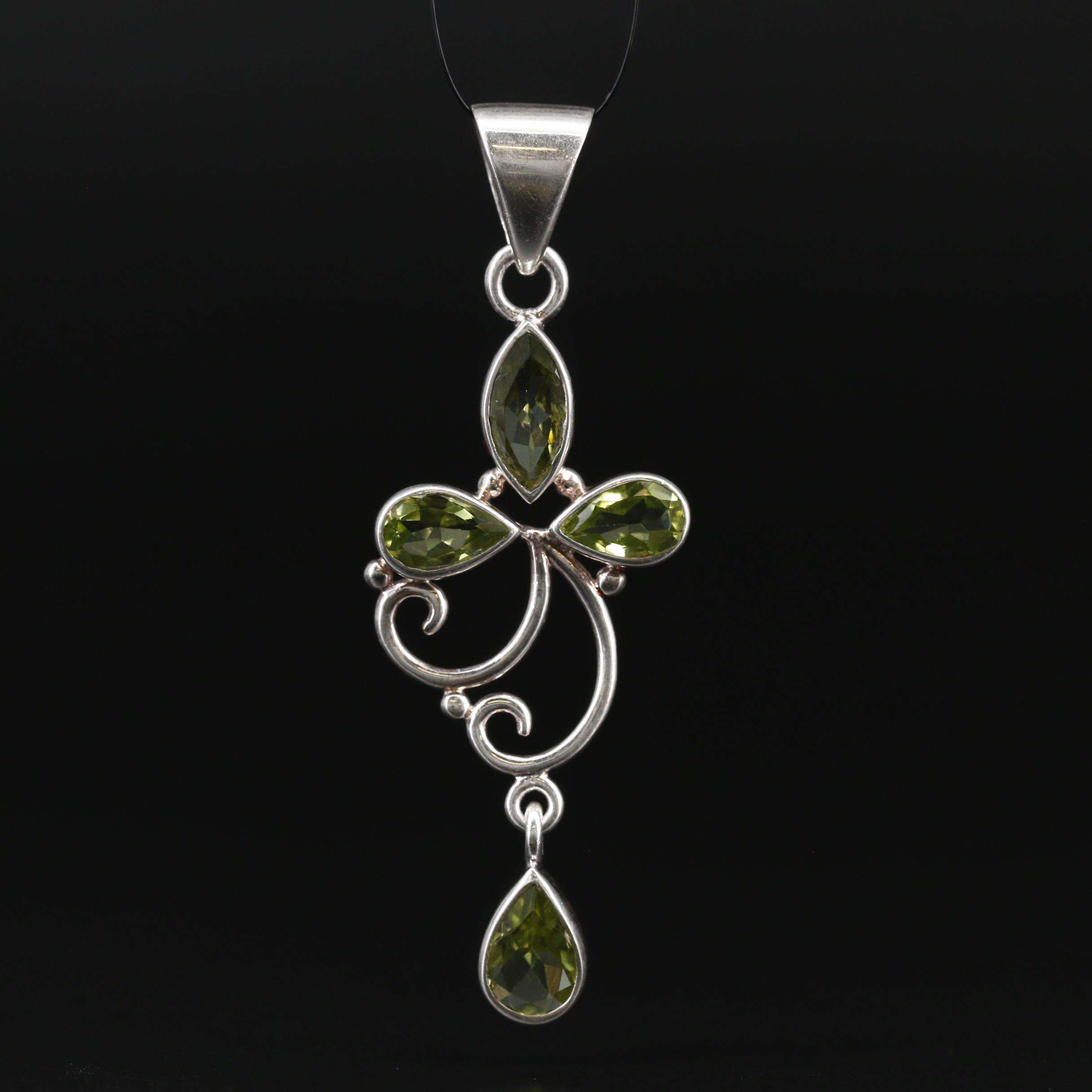 Aryo Sterling Silver Peridot Pendant