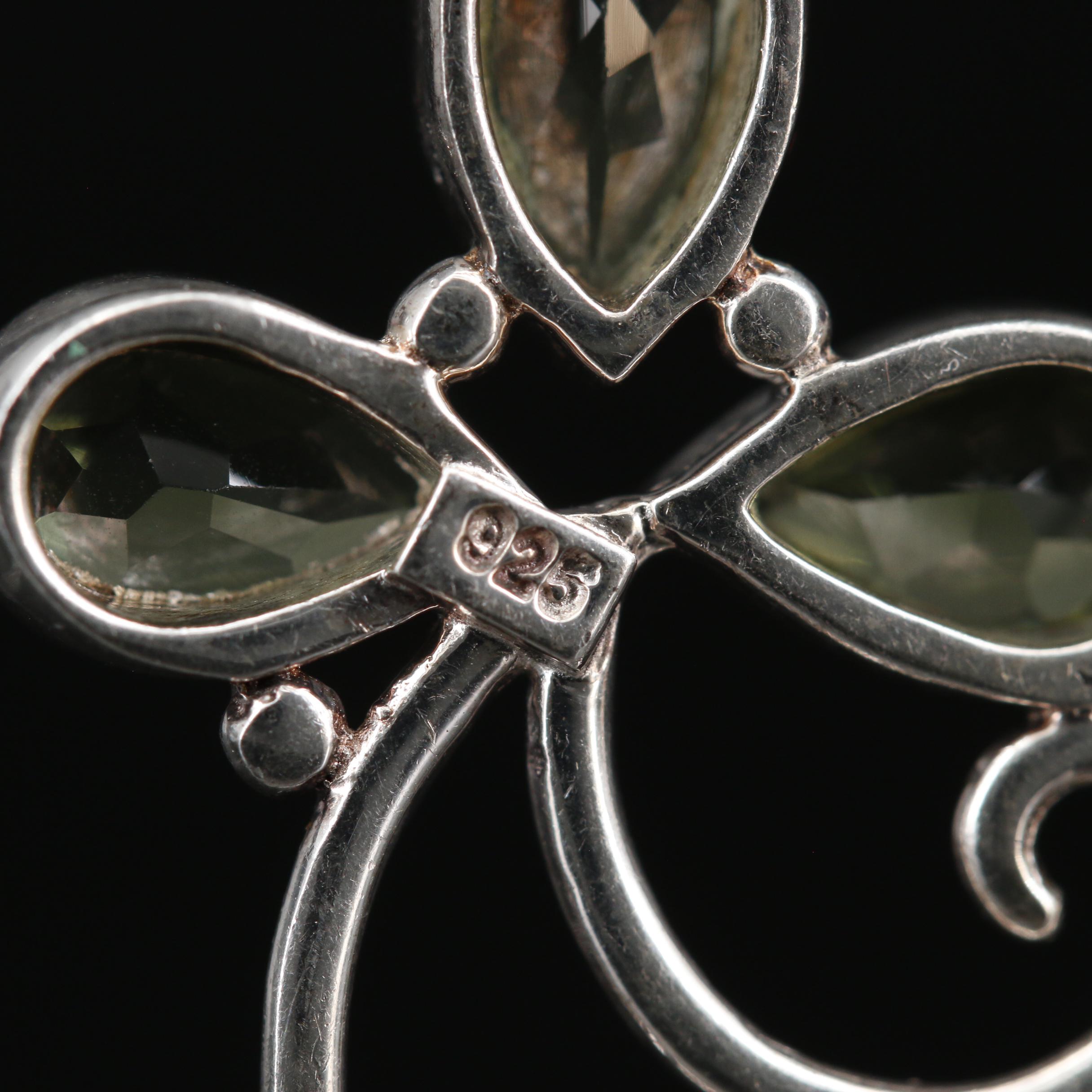 Aryo Sterling Silver Peridot Pendant