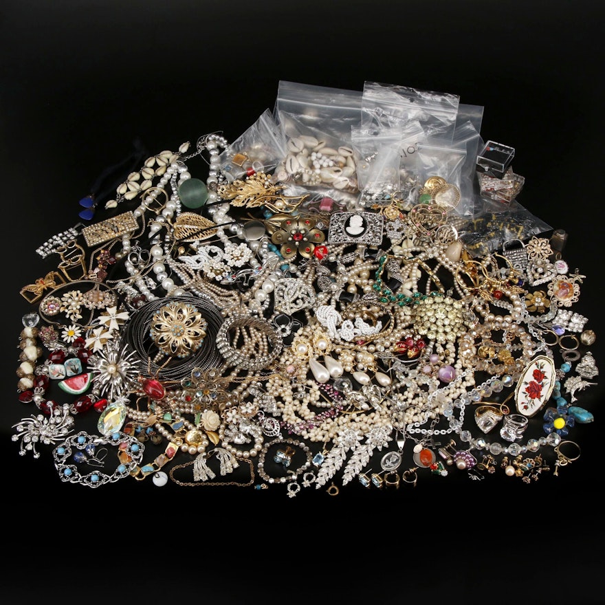 Repair Lot Including Vintage Jewelry, Turquoise, Shell and Cultured Pearl